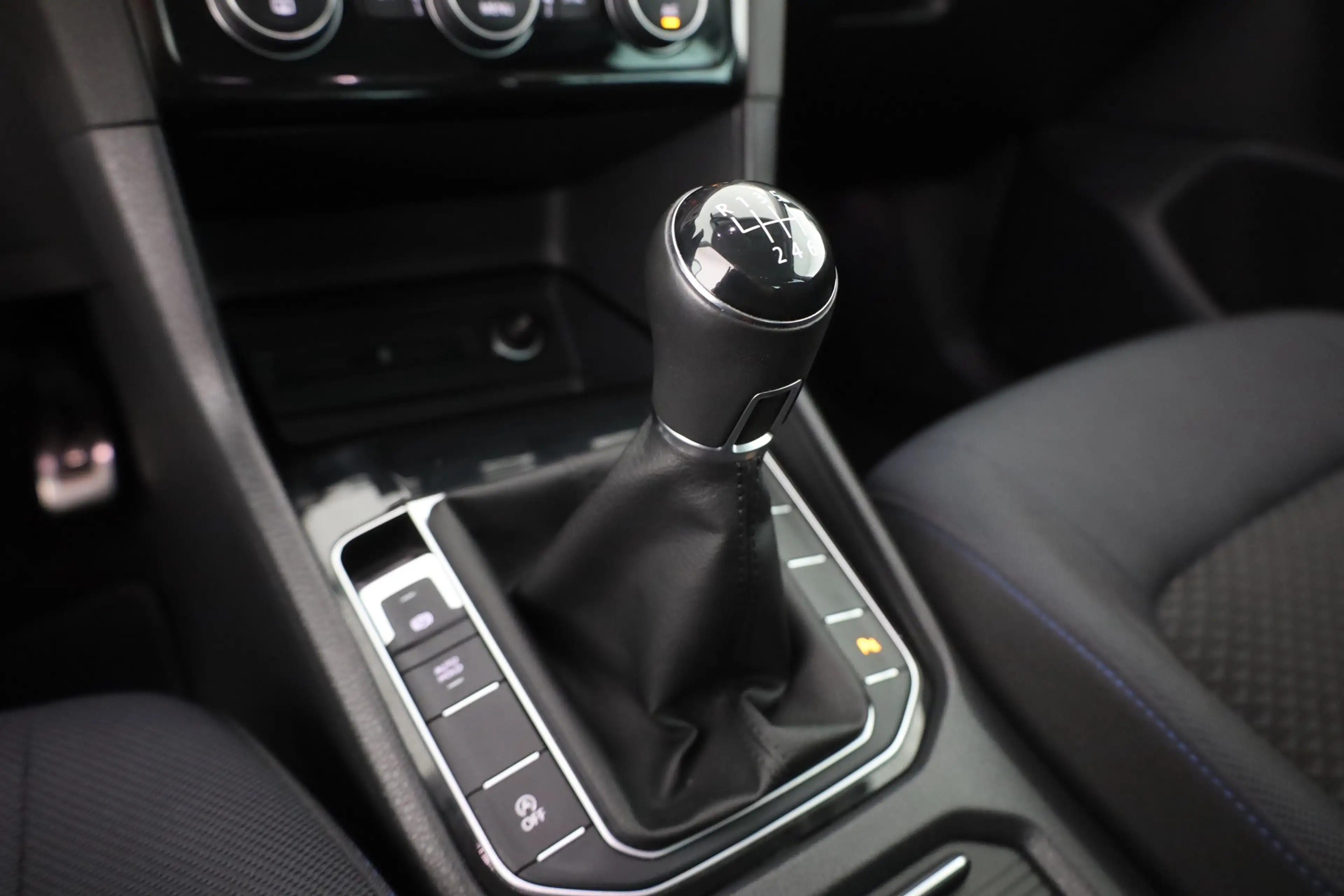 Volkswagen Golf Sportsvan Golf VII 1.0 TSI Sportsvan United LED Tempomat — photo 14