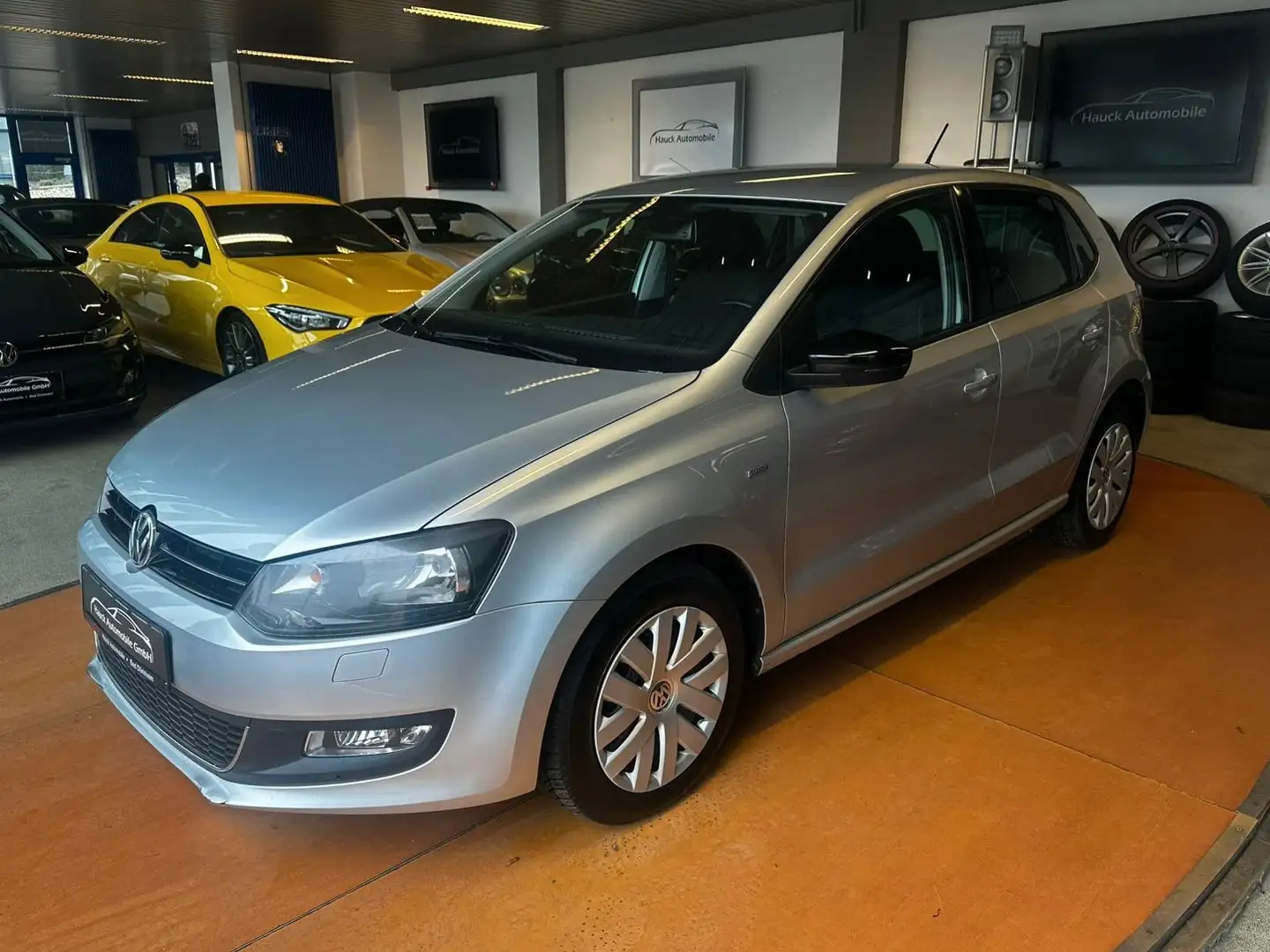 Volkswagen Polo V Match 1.HD/AUT./SHZ/KLIMA/MEDIA-IN/PDC Plateado - 1