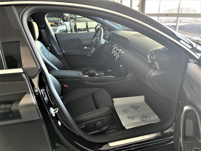 Mercedes-Benz CLA 180 7G-AUTOMATIK KLI NAVI PDC T.LED 1.Hd LM — photo 7
