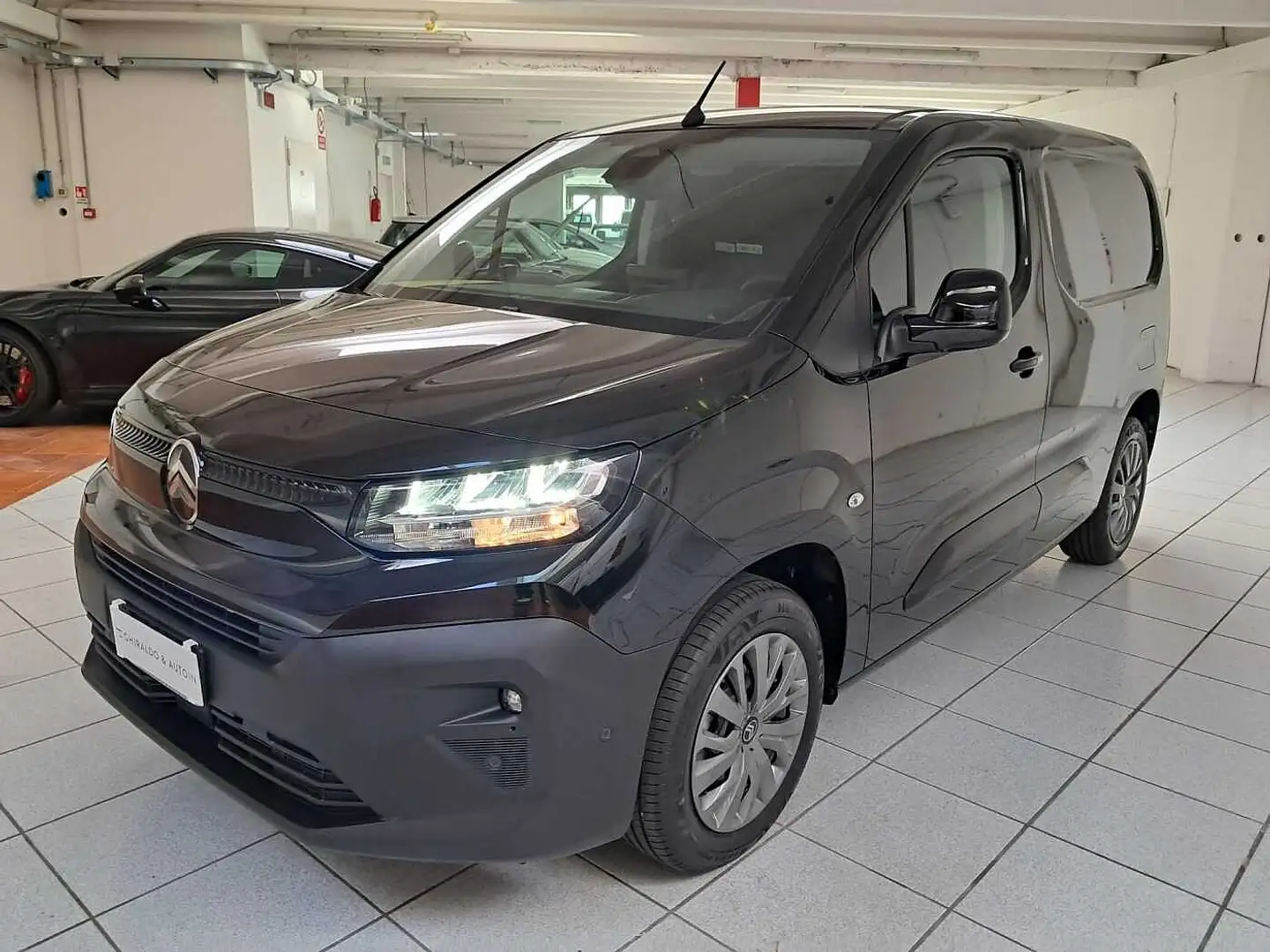 Citroen Berlingo 130cv AT8 3 Posti Euro 6E Noir - 1