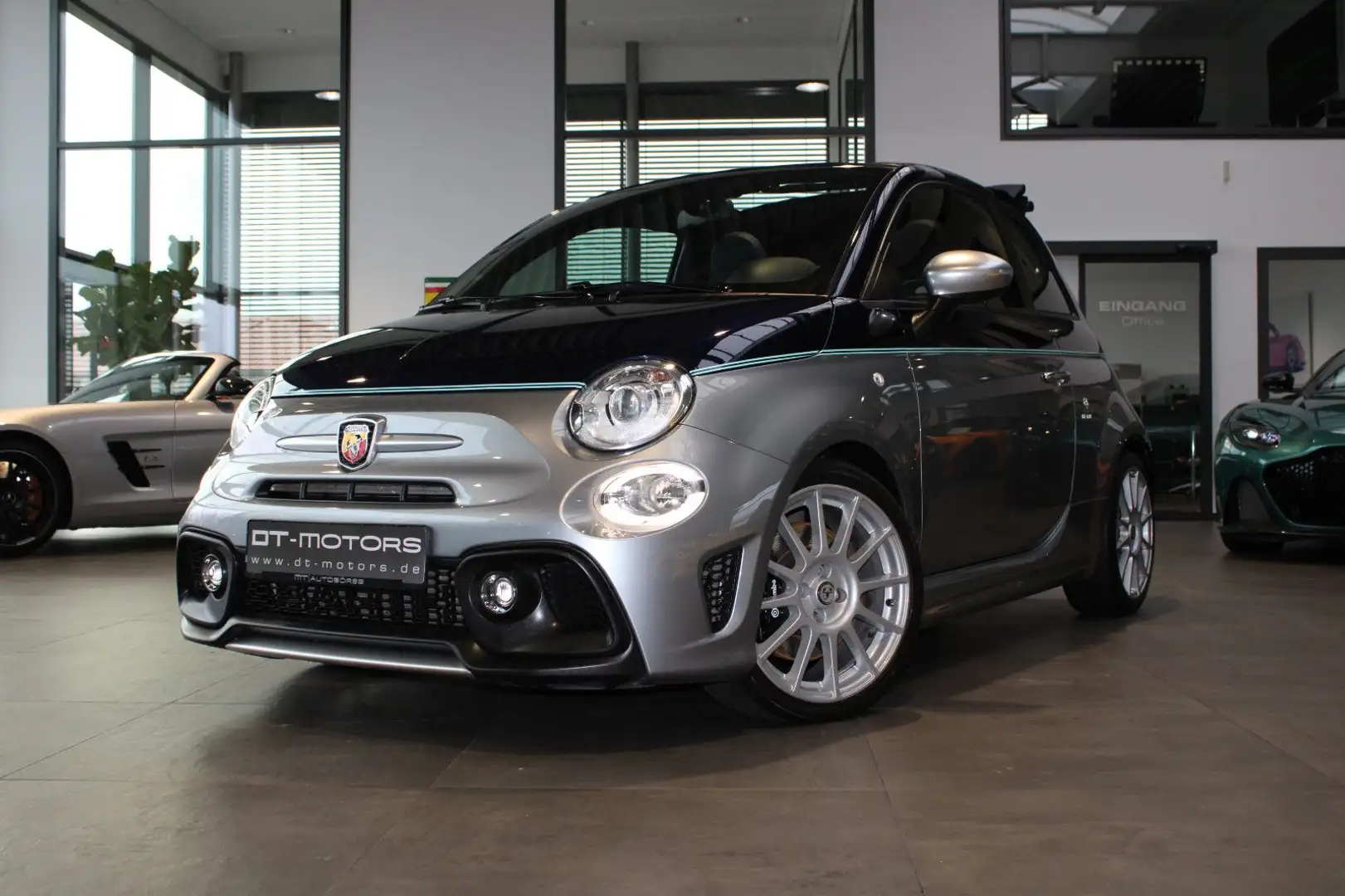Abarth 695C RIVALE AUTOMATIK + AKRAPOVIC + CARBON Blau - 1
