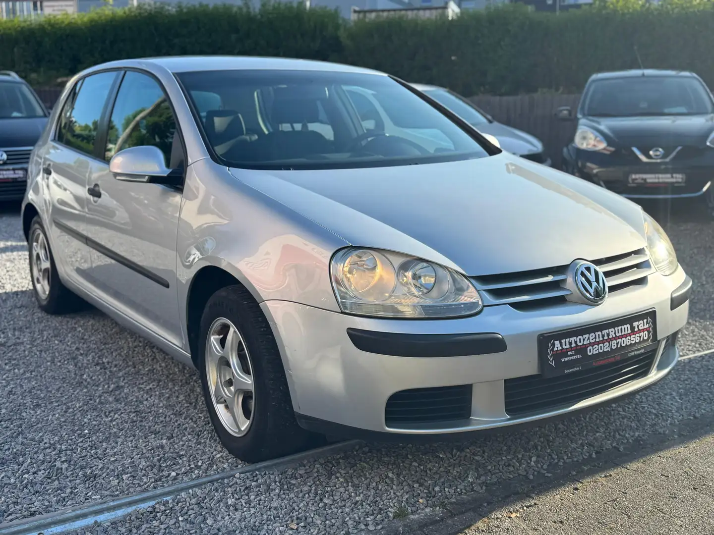 Volkswagen Golf Trendline *2-HAND*KLIMA*TÜV*5-TRG* Grijs - 1