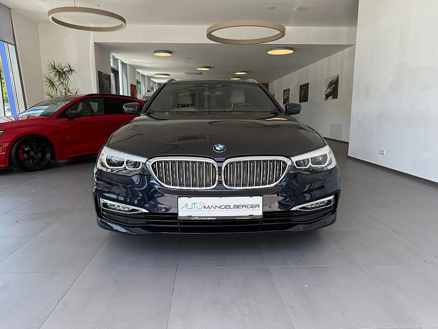 BMW 520 d xDrive Touring Aut. Luxury Line Blau - 2