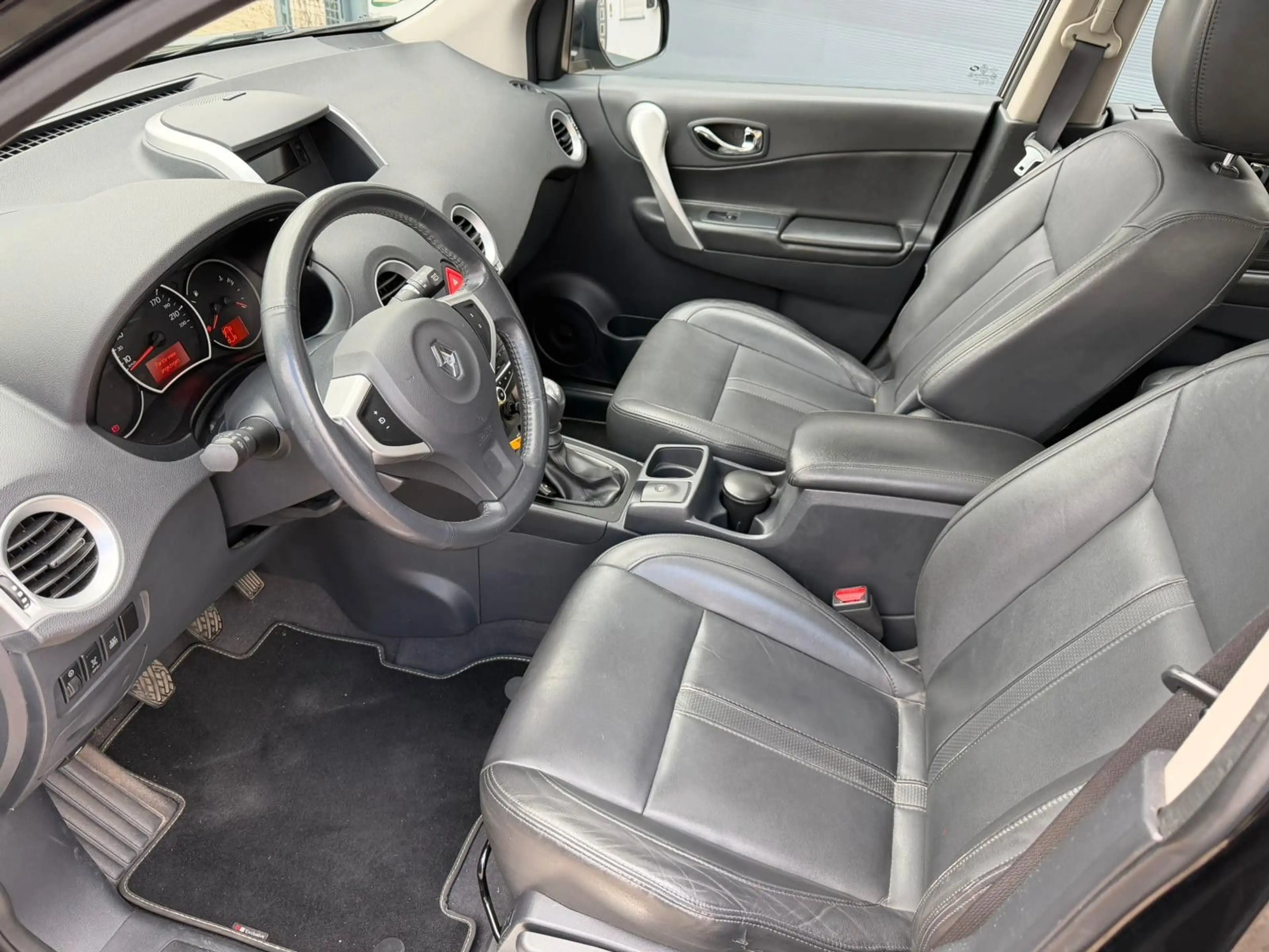 Renault Koleos Luxe * 4x4 * — photo 7