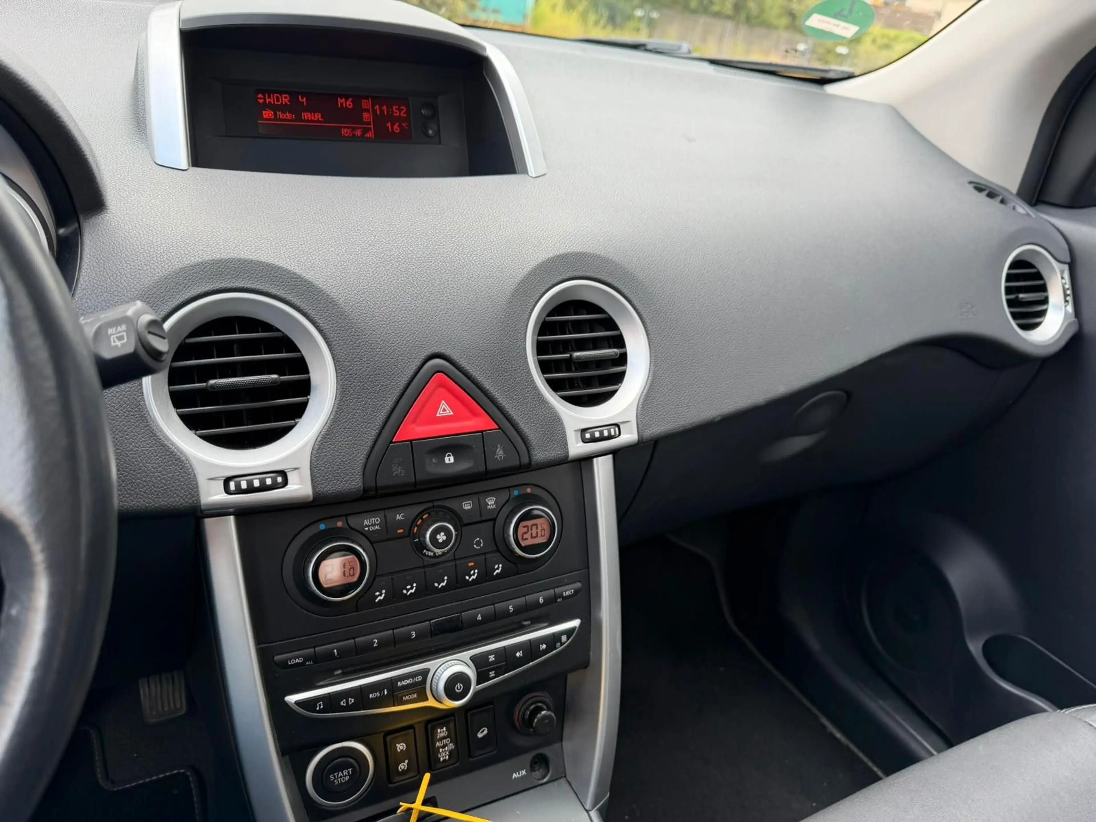 Renault Koleos Luxe * 4x4 * — photo 10
