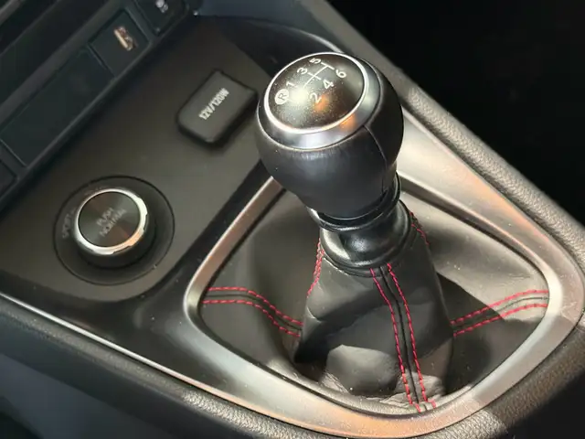 Toyota Yaris view 14