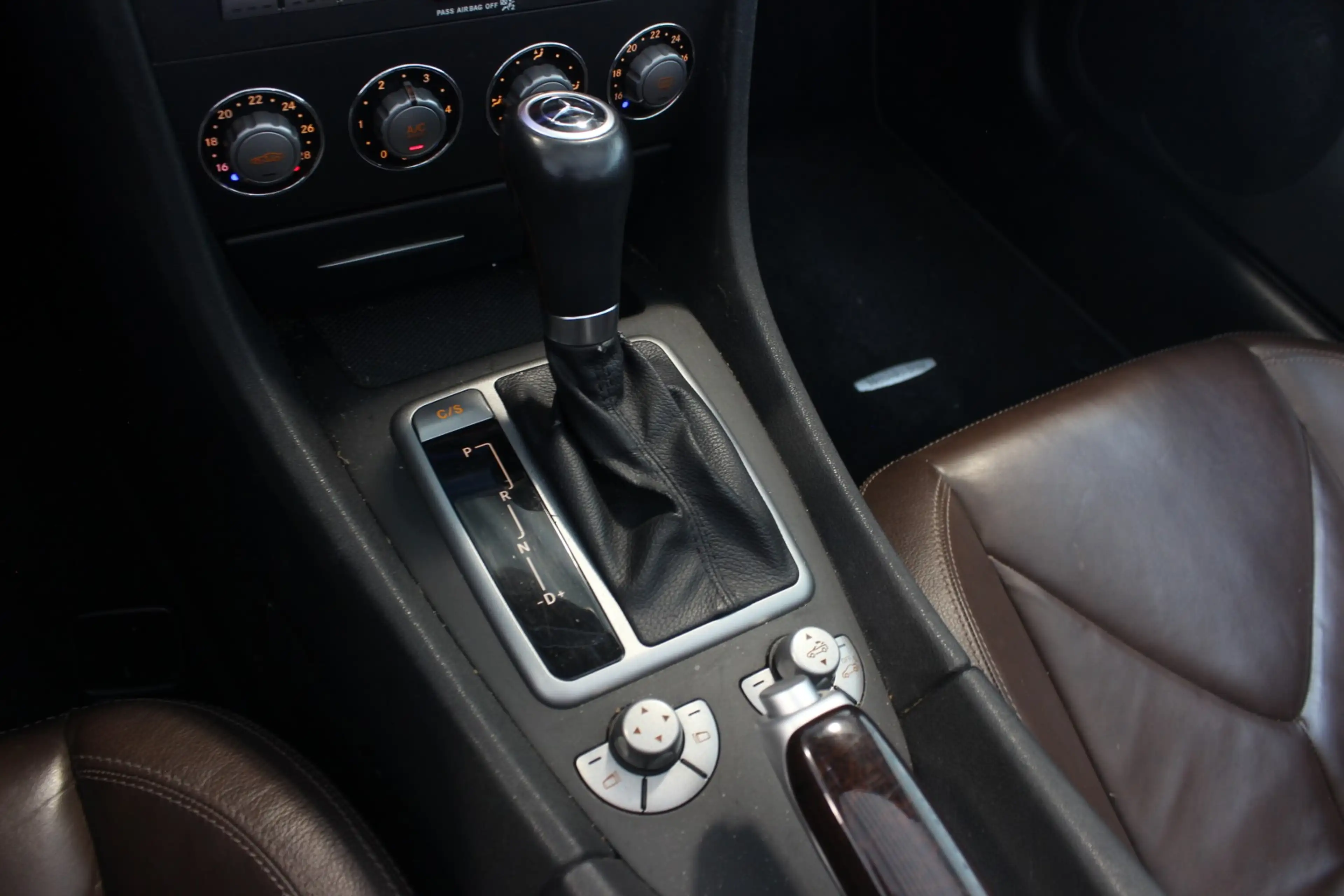 Mercedes-Benz SLK 200 Kompressor Airscarf | Leer | Bluetooth | Xenon | S — photo 20