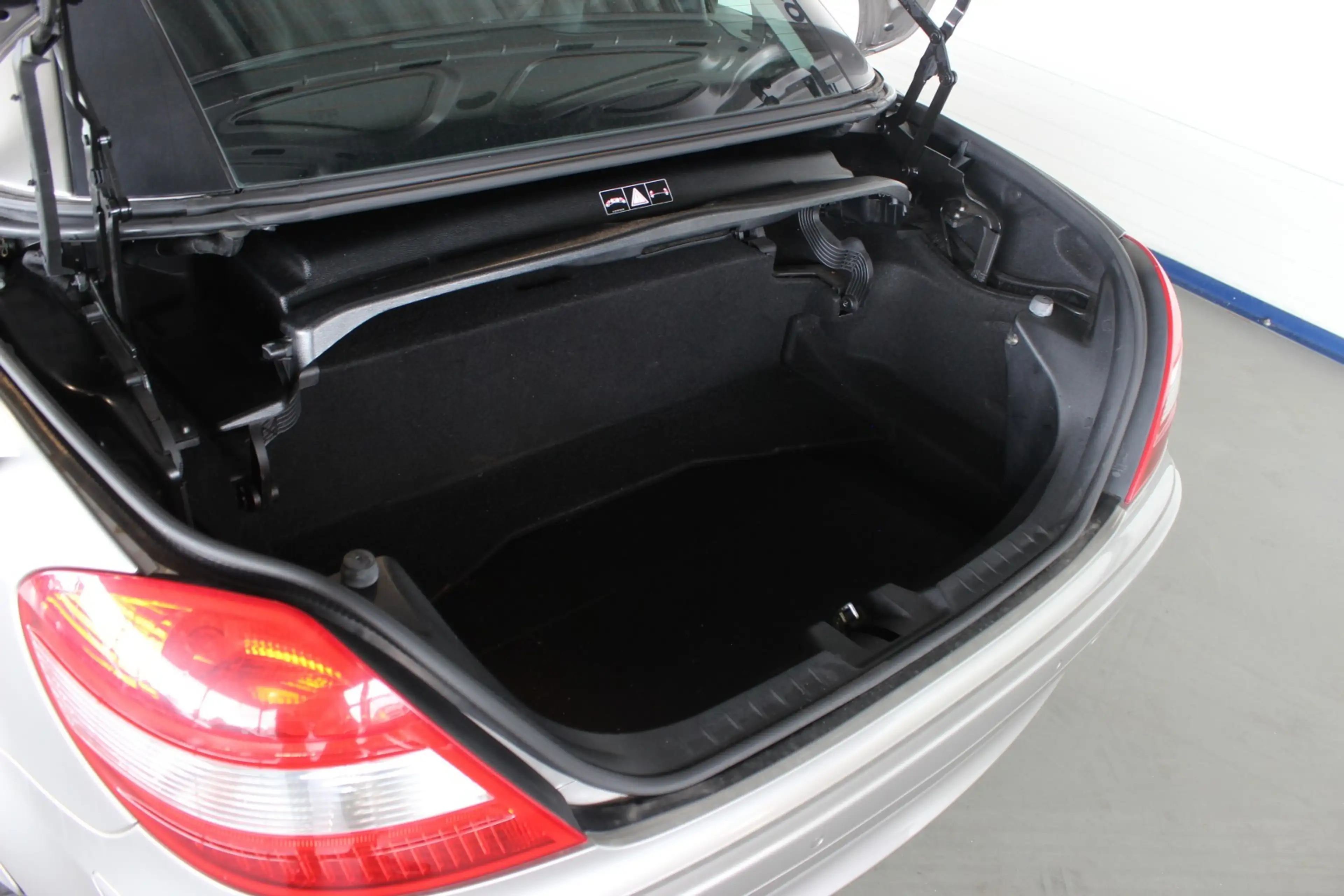 Mercedes-Benz SLK 200 Kompressor Airscarf | Leer | Bluetooth | Xenon | S — photo 10