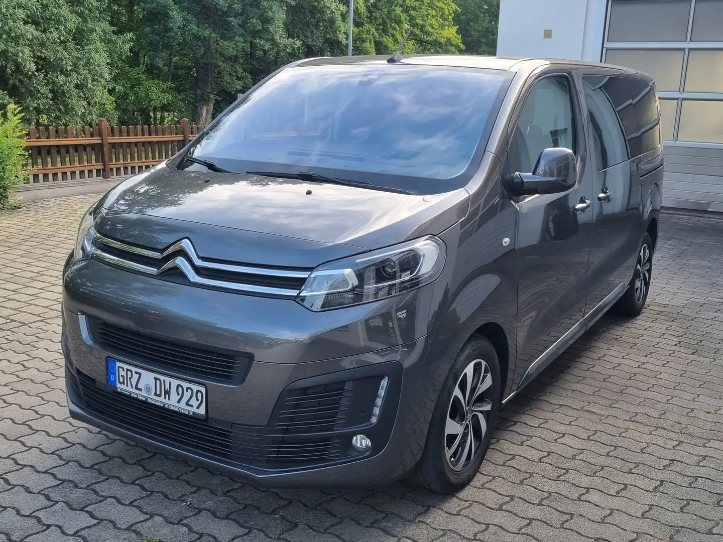 Citroen Spacetourer Shine M (L2) Gris - 1