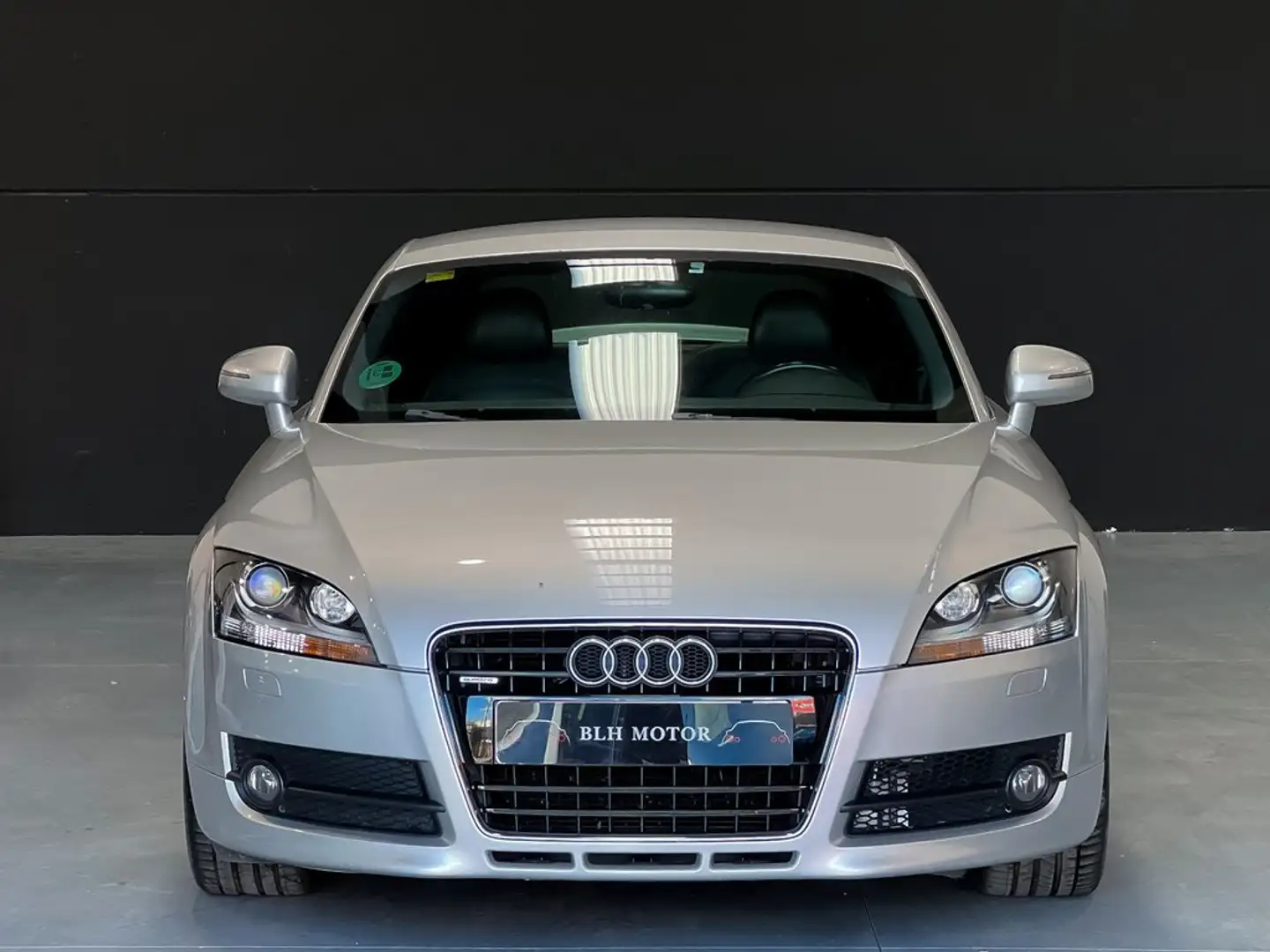 Audi TT Coupe 3.2 250CV quattro DSG Gris - 2