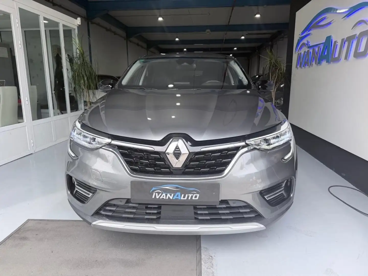 Renault Arkana Techno ETECH full hybrid 105kW145CV Gris - 2