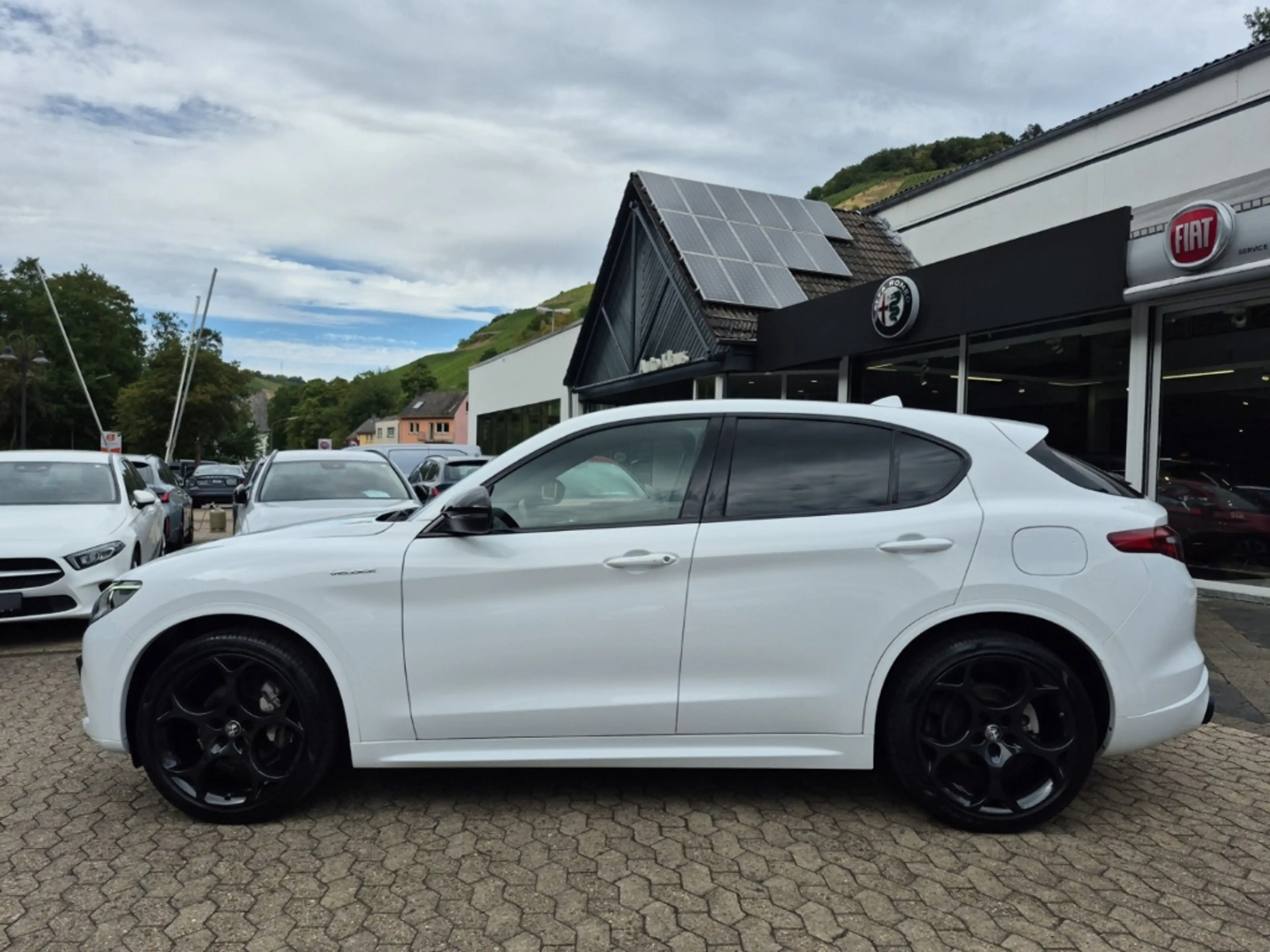 Alfa Romeo Stelvio Veloce Q4 21''LM-Turismo Navi Komfortpaket — photo 2