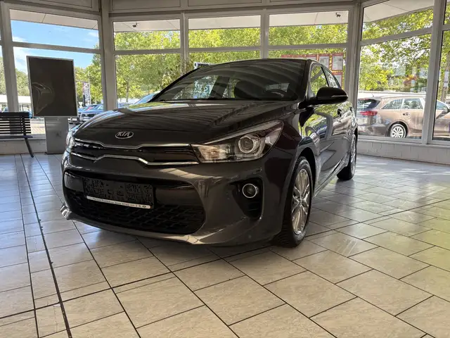 Kia Rio Dream Team Navi Kamera SHZ