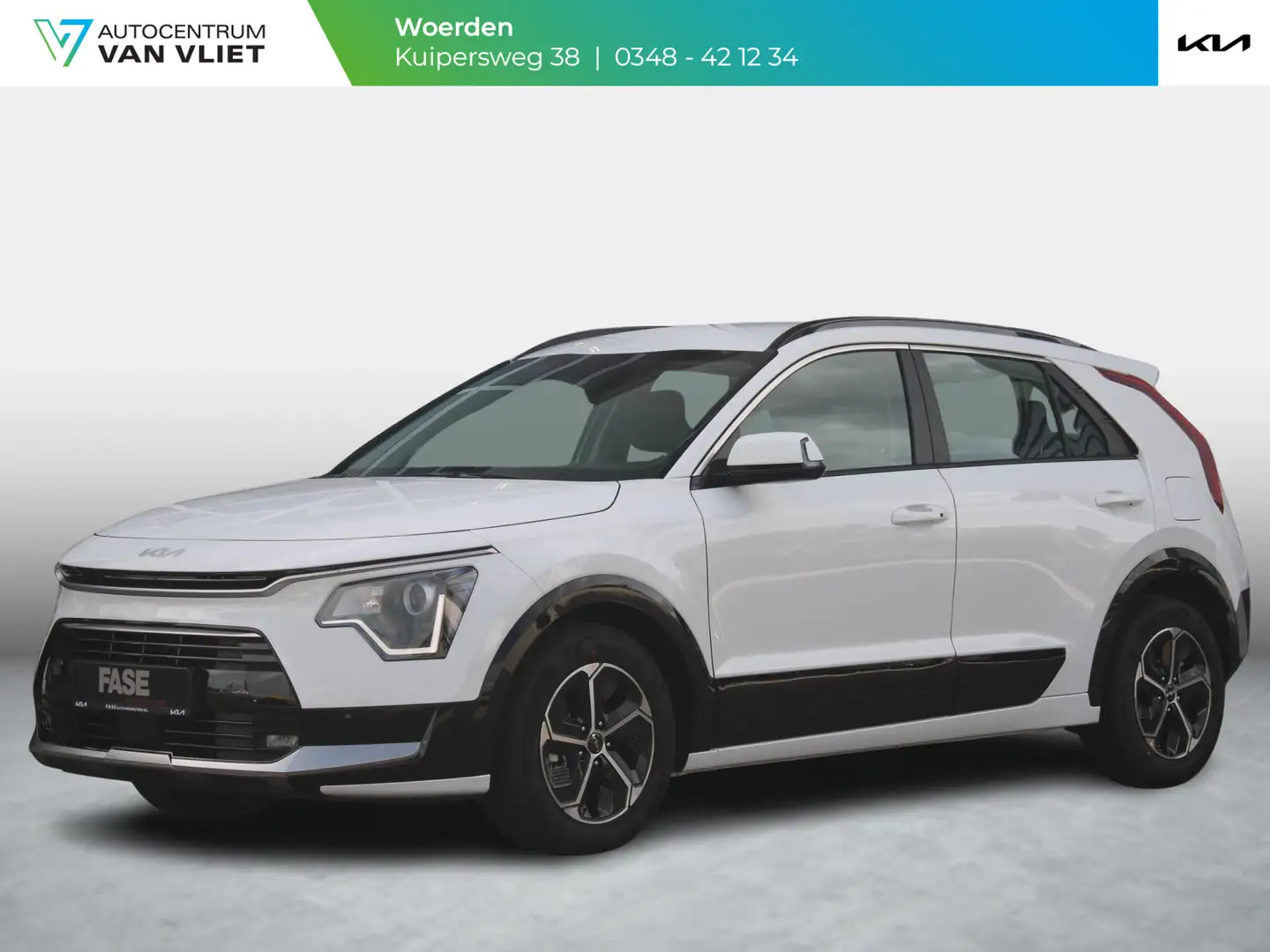 Kia Niro 1.6 GDi Hybrid DynamicLine Op voorraad | Keyless | Wit - 1