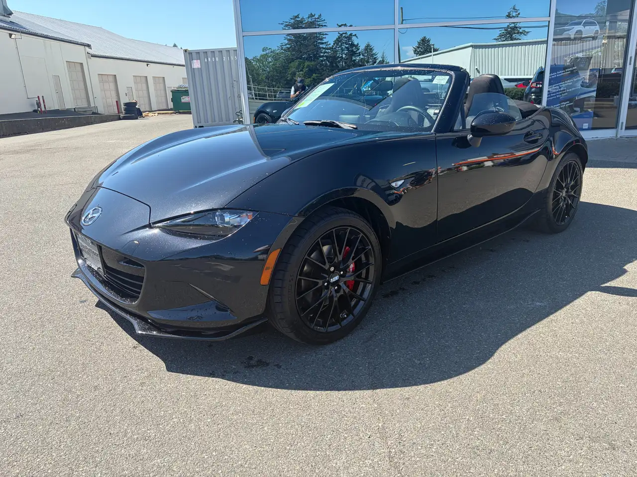 Mazda MX-5 Miata снимка Mazda MX-5 Miata