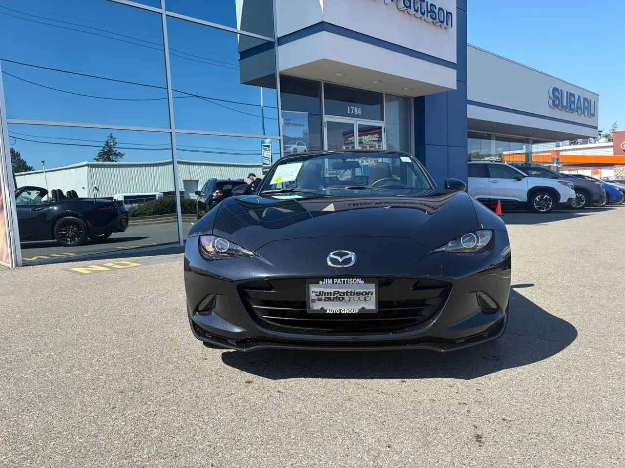 Mazda MX-5 Miata снимка Mazda MX-5 Miata