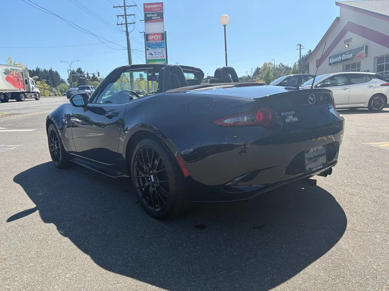 Mazda MX-5 Miata снимка Mazda MX-5 Miata