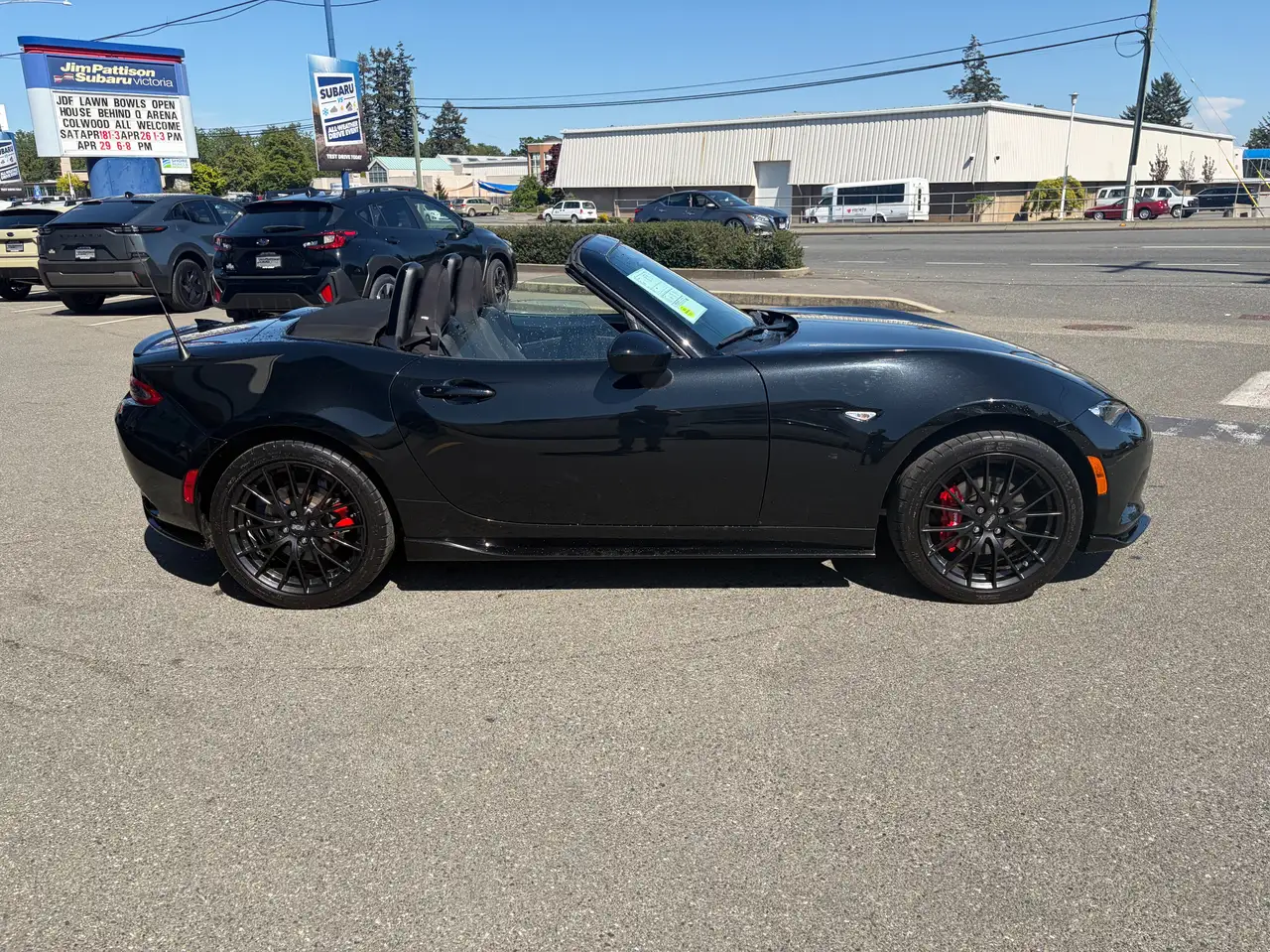 Mazda MX-5 Miata снимка Mazda MX-5 Miata