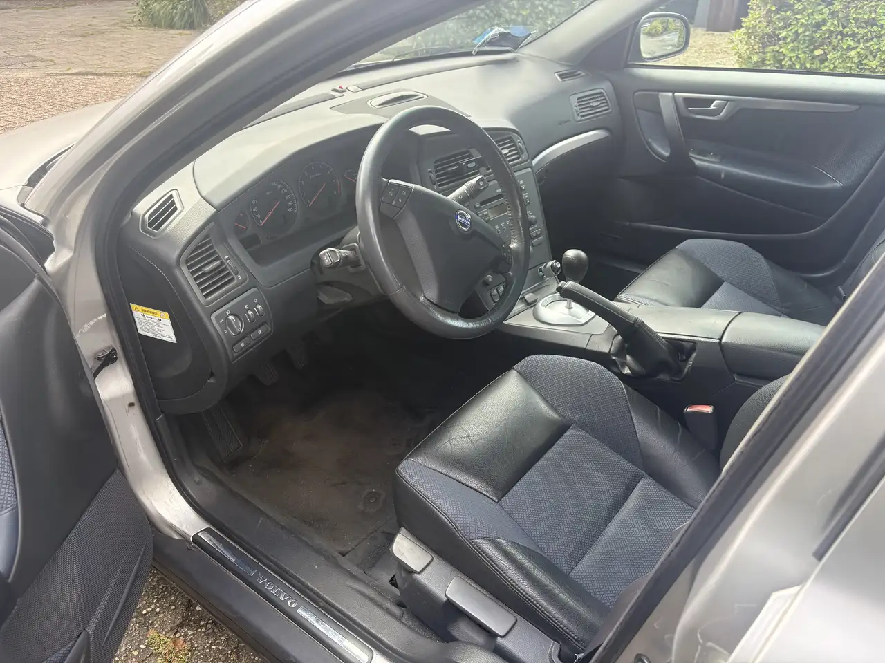 Volvo S60 T5, foto 10