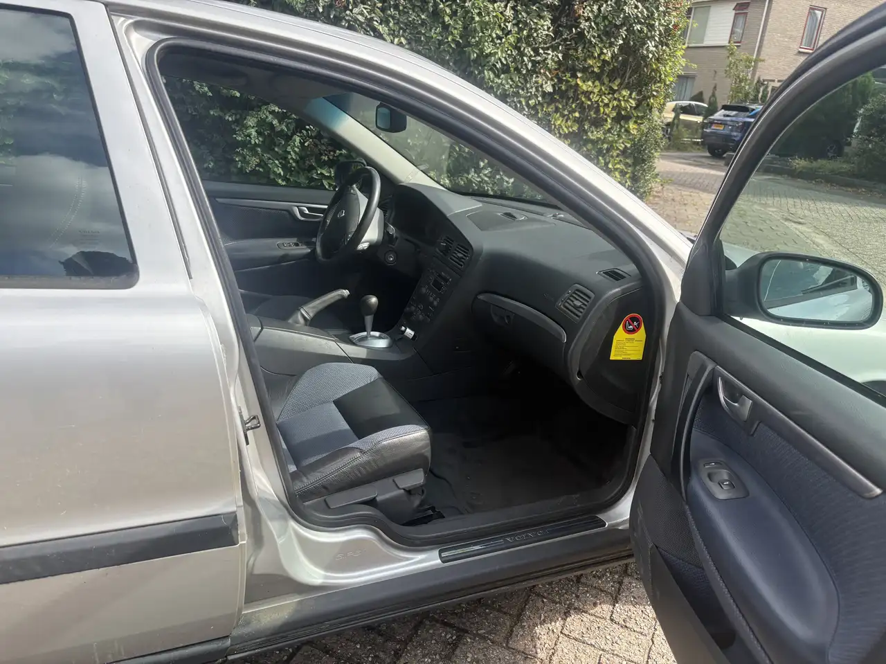 Volvo S60 T5, foto 7