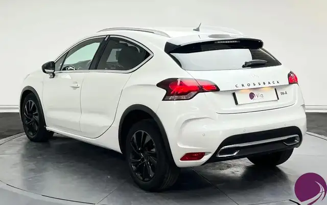 DS Automobiles DS 4 Crossback view 6