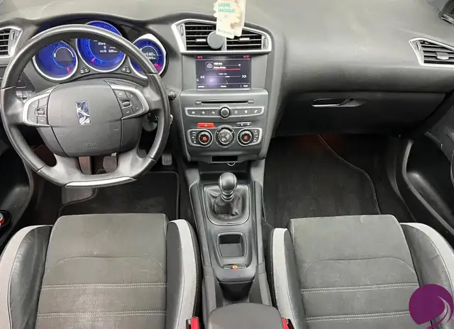 DS Automobiles DS 4 Crossback view 7