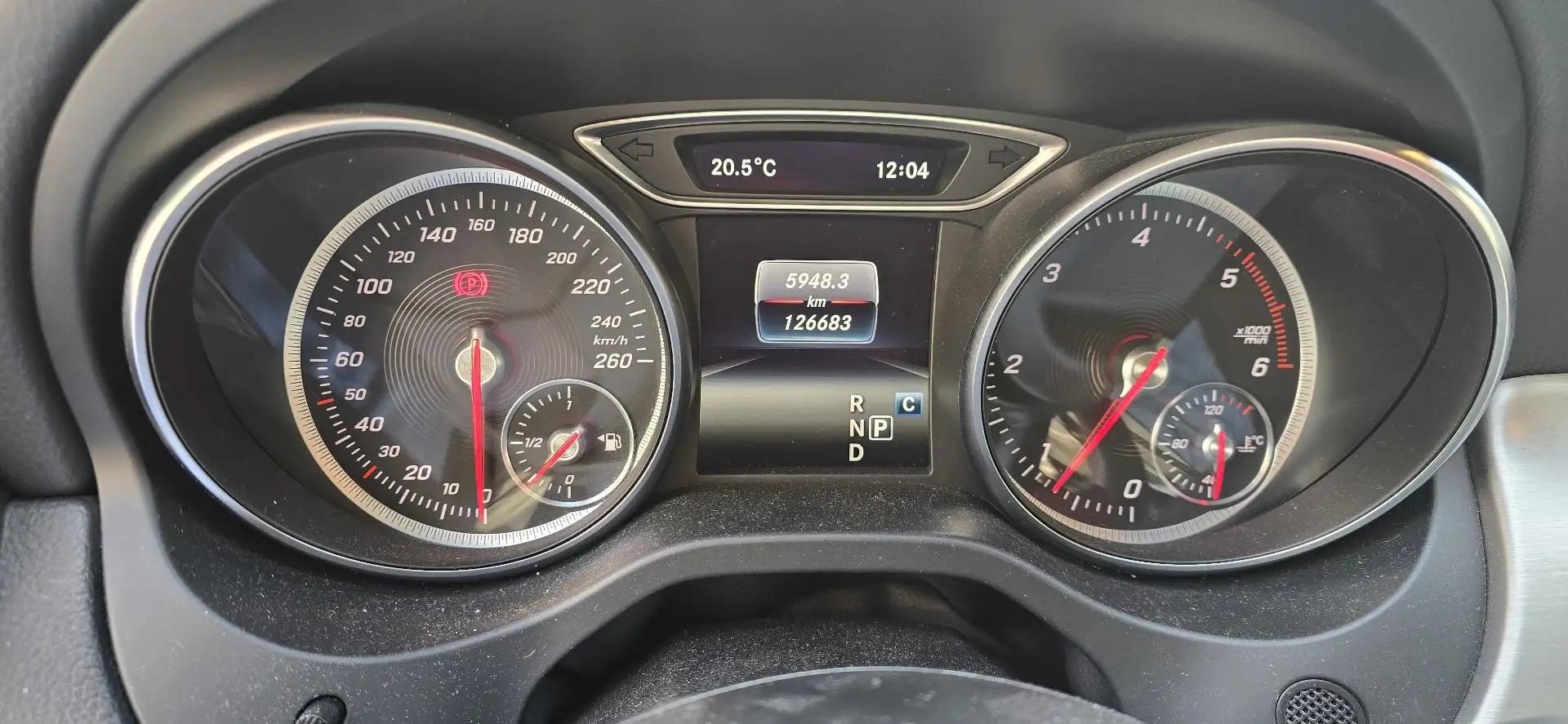 Mercedes-Benz CLA 200 d 200 premium amg auto - 1