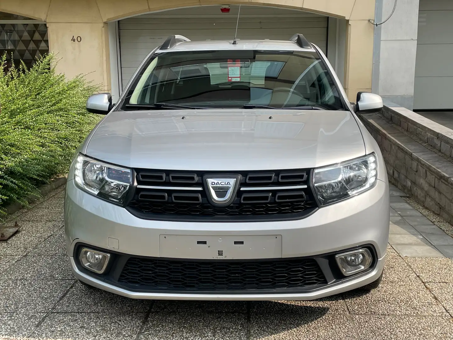 Dacia Logan Logan MCV 0.9 TCe Lauréate Argent - 2