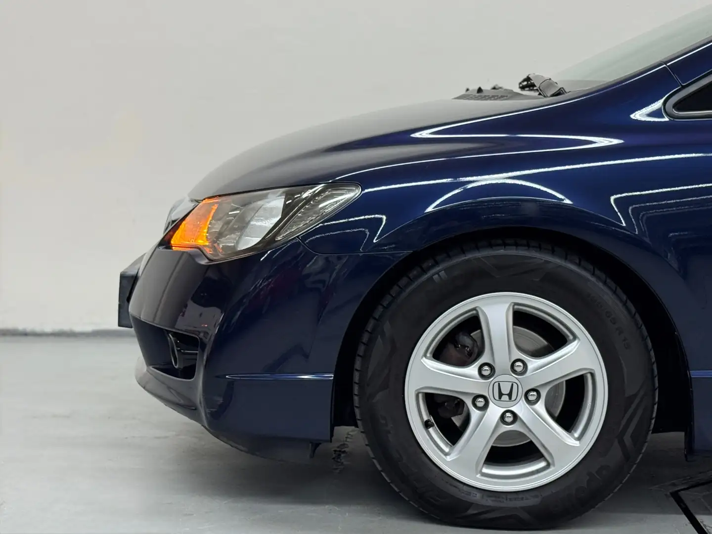 Honda Civic 1.3 Hybrid Elegance Automaat Airco Cruise Control Blauw - 2