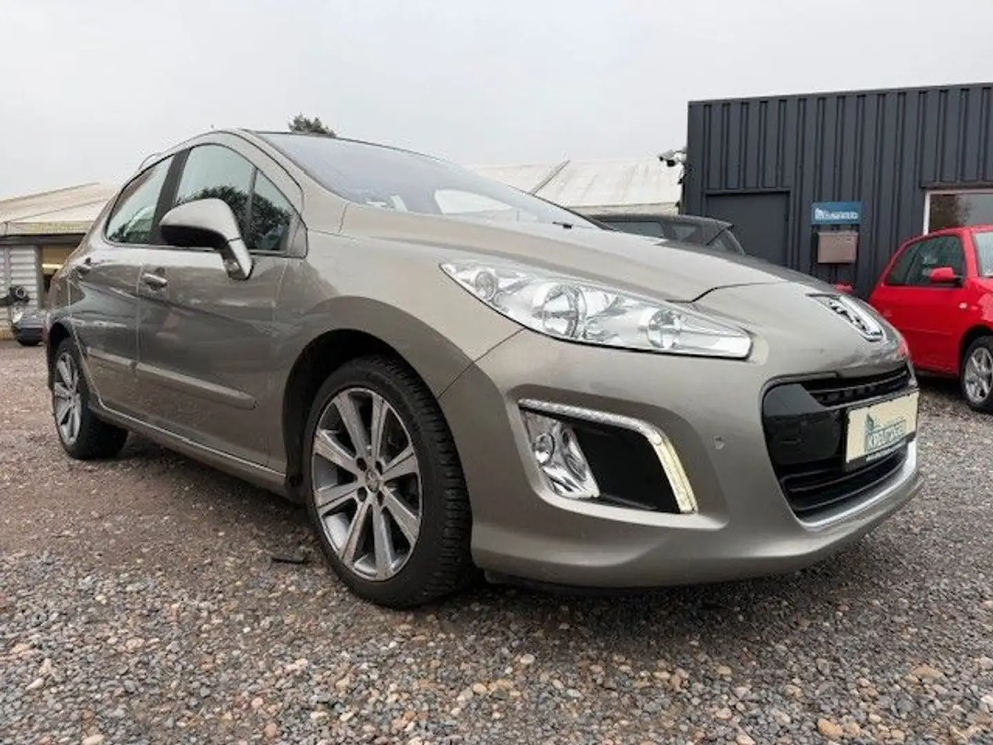 Peugeot 308 Allure --Automatik+Pano-- Grau - 1