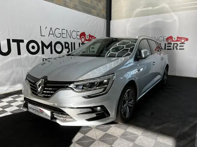 Renault Megane Estate E-TECH 1.6 PLUG-IN HYBRID INTENS