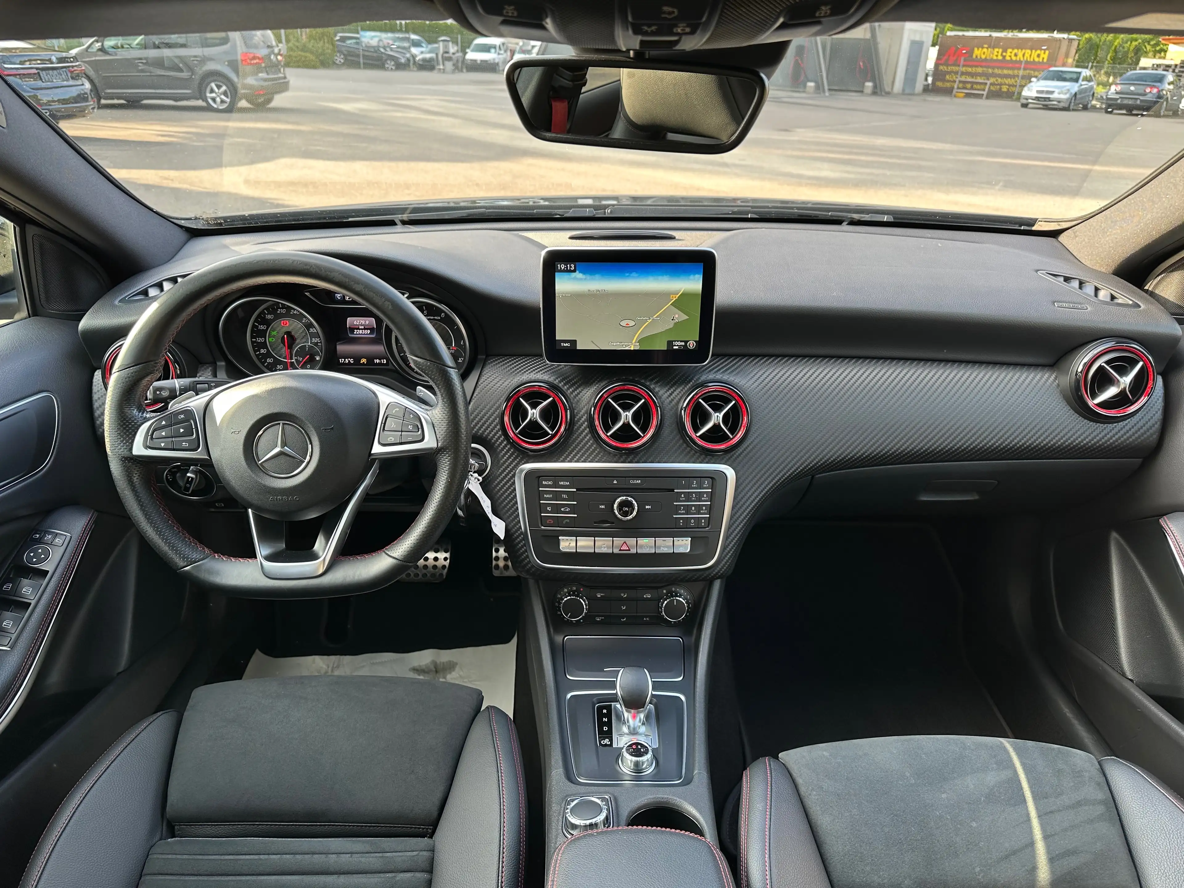 Mercedes-Benz A 45 AMG A 45 AMG 4Matic RFK/NAVI/LED — photo 12