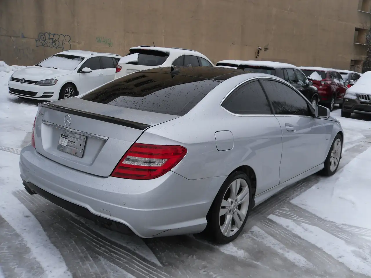 Mercedes-Benz C-Class снимка Mercedes-Benz C-Class