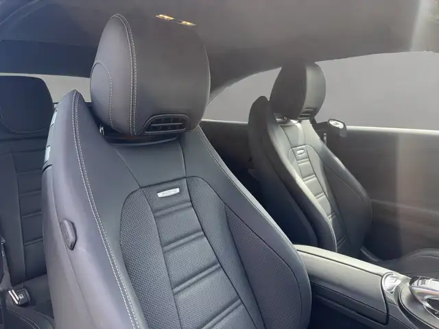 Mercedes-Benz E Class view 14