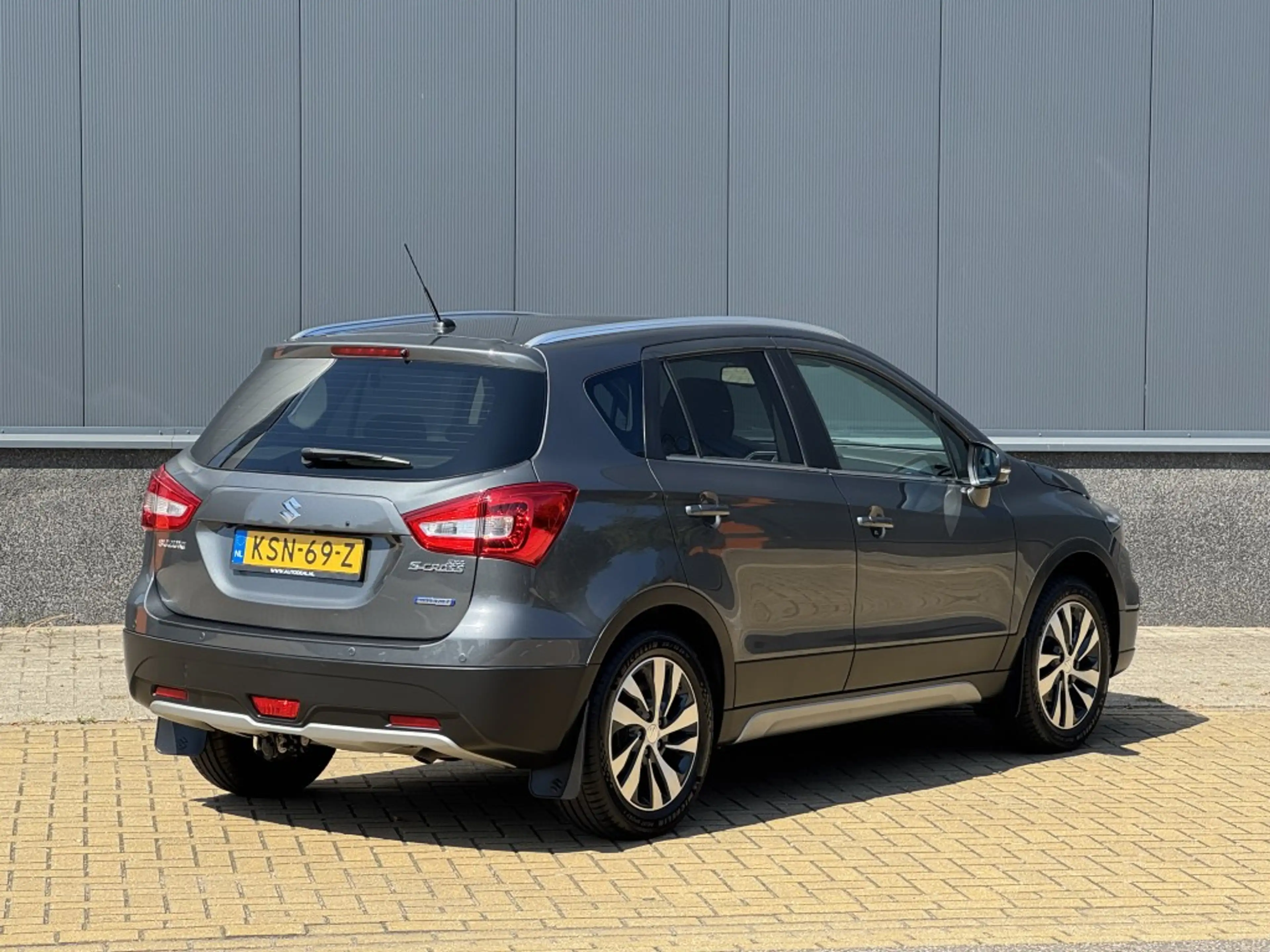 Suzuki S-Cross 1.4 Boosterjet Style Smart Hybrid — photo 4