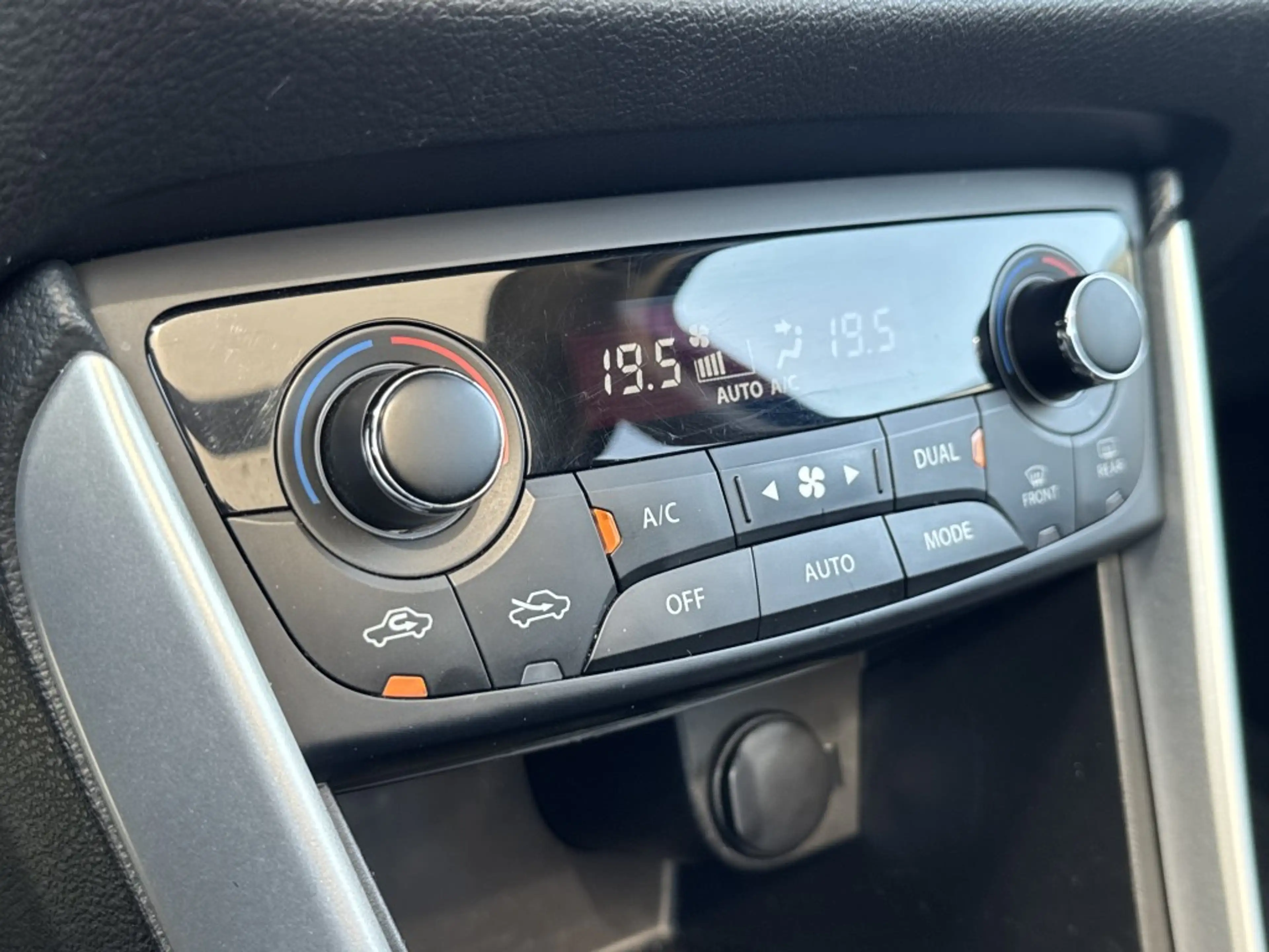 Suzuki S-Cross 1.4 Boosterjet Style Smart Hybrid — photo 14