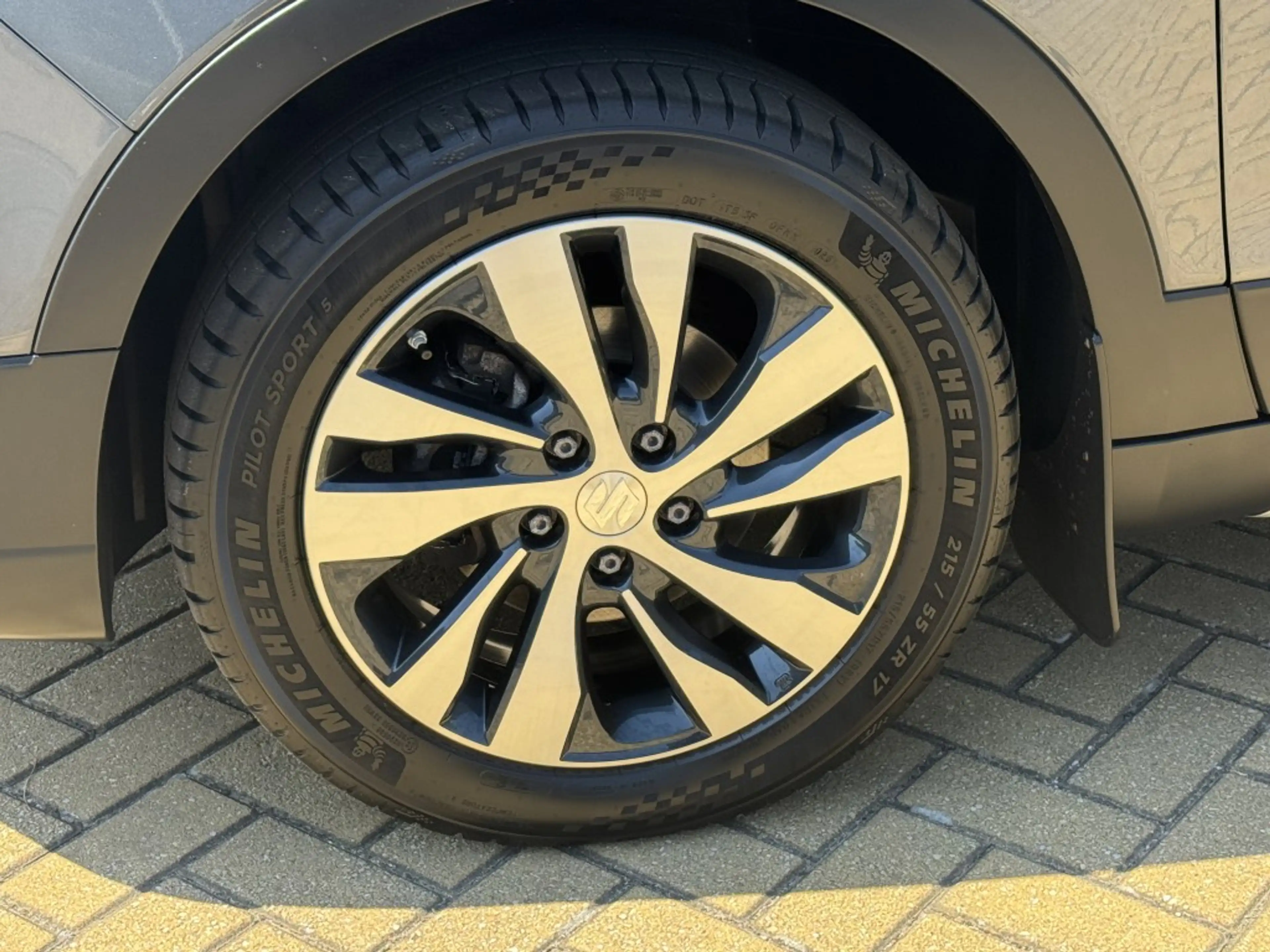 Suzuki S-Cross 1.4 Boosterjet Style Smart Hybrid — photo 21