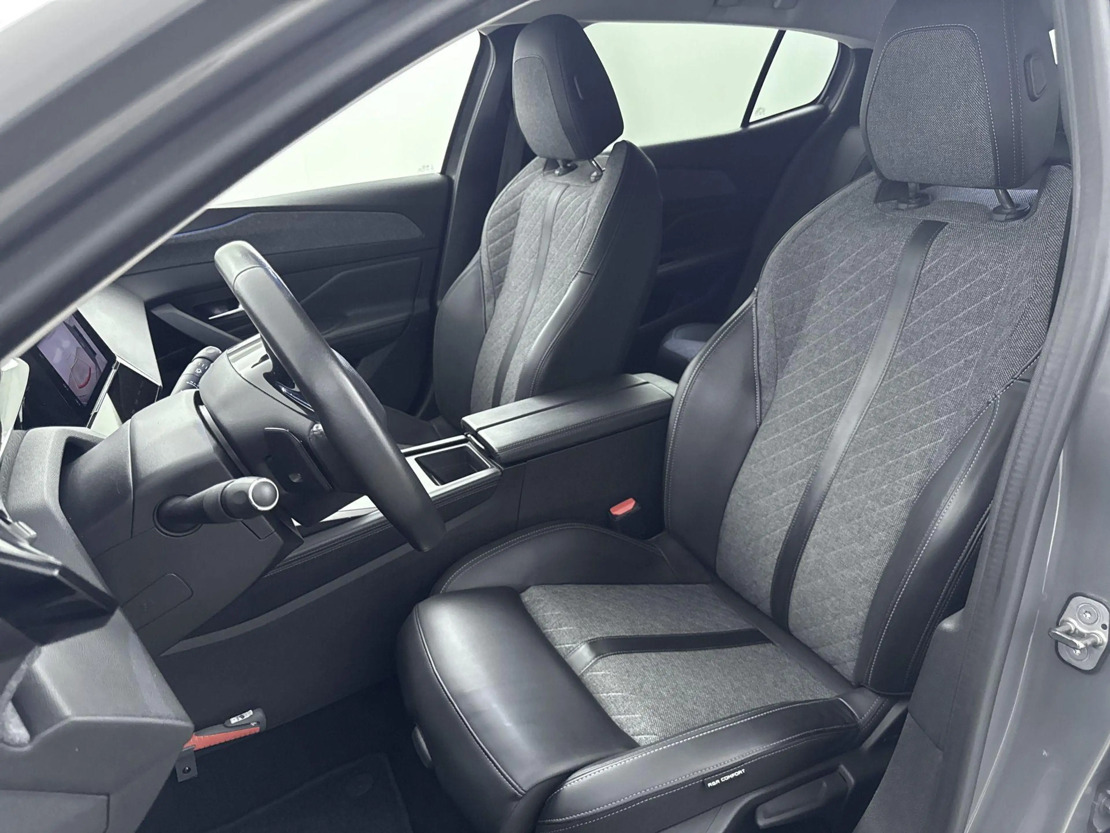Peugeot 408 HYbrid Allure Pack 180 pk Automaat | Trekhaak | Na — photo 15