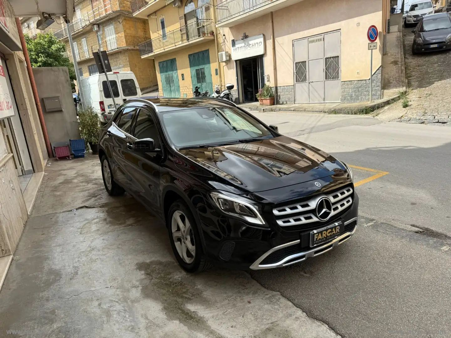Mercedes-Benz GLA 200 GLA 200 d Automatic Sport CROSS Nero - 1
