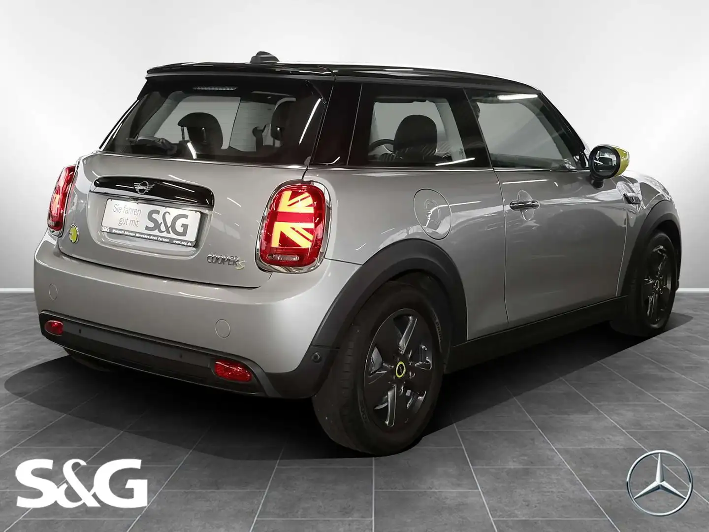 MINI Cooper SE Essential Trim KAMERA+CARPLAY+LED+16" Silber - 2