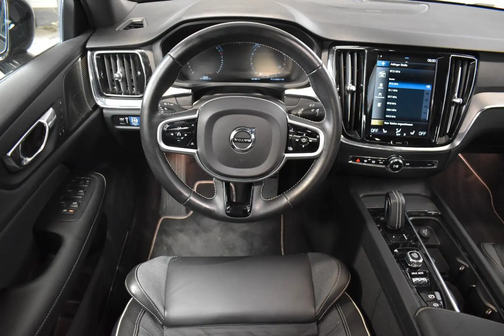 Volvo S60 Lim. R Design*LED*KAMERA*LEDER*4x.SHZ*PDC* Grau - 2