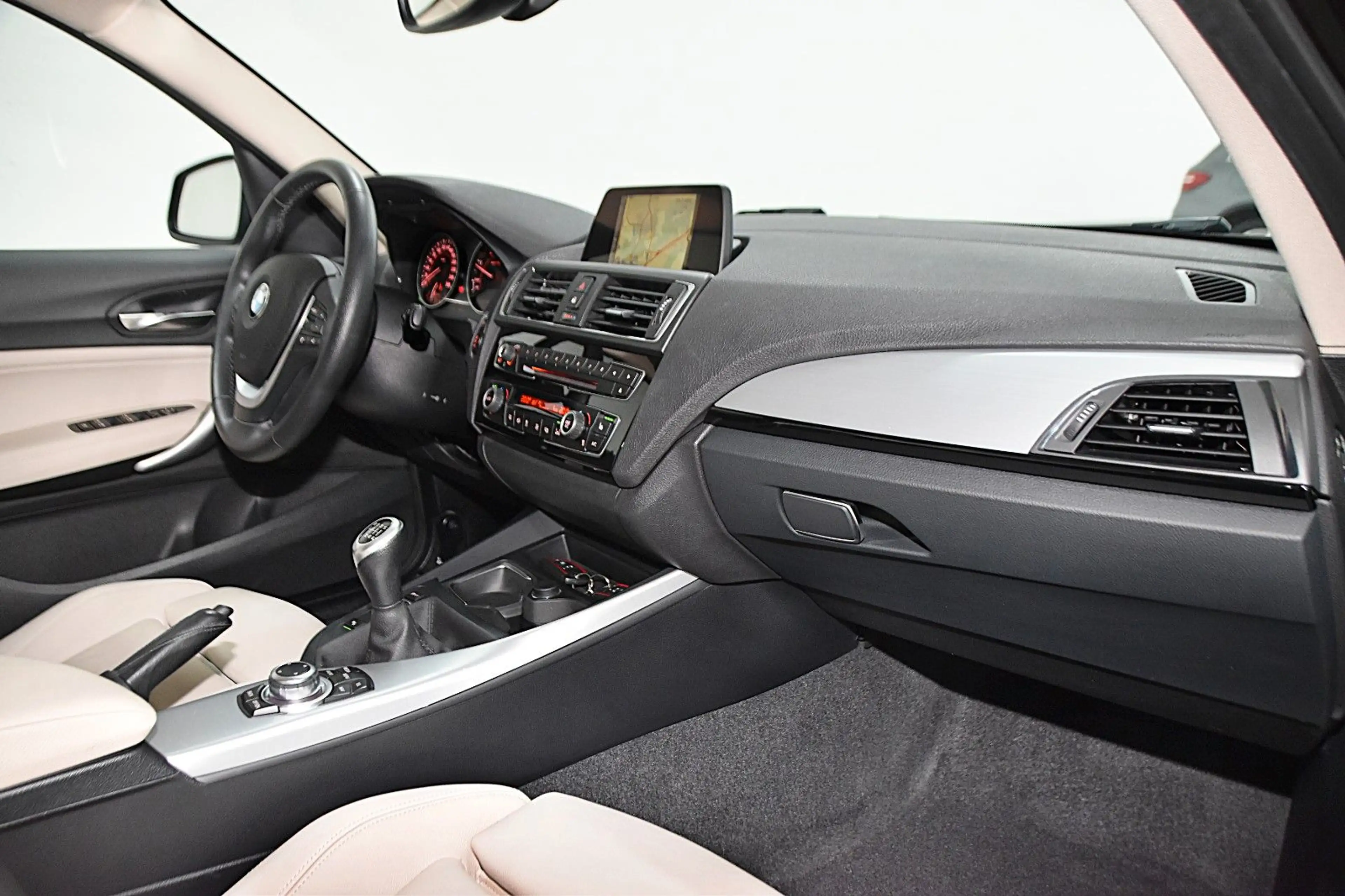 BMW 120 D SPORT LINE*AUS 2 HAND*FINANZIERUNG MÖGLICH* — photo 11