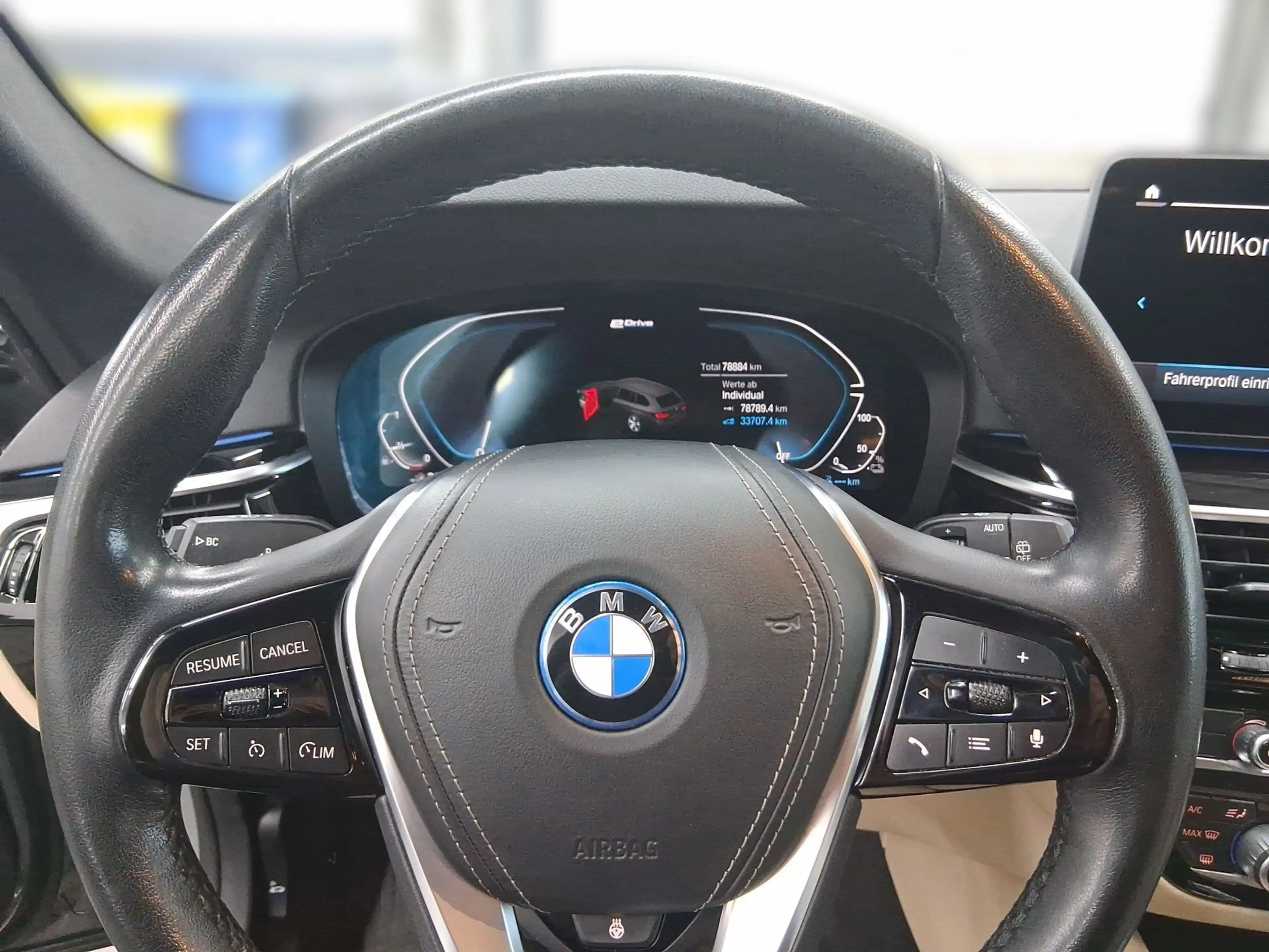 BMW 530 e DrivAss*ParkAss*Head-Up*Lenkradheizung — photo 8