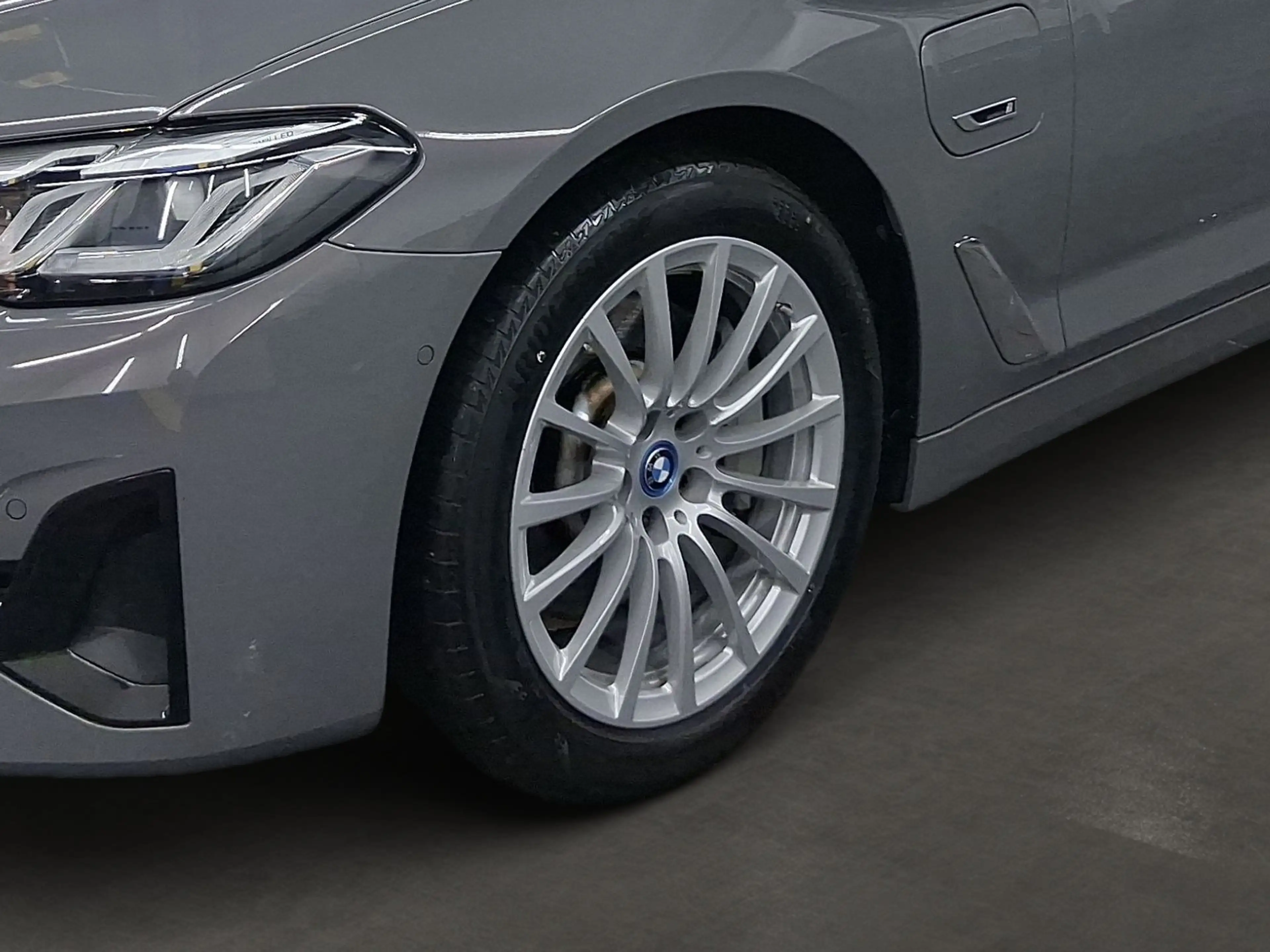 BMW 530 e DrivAss*ParkAss*Head-Up*Lenkradheizung — photo 6