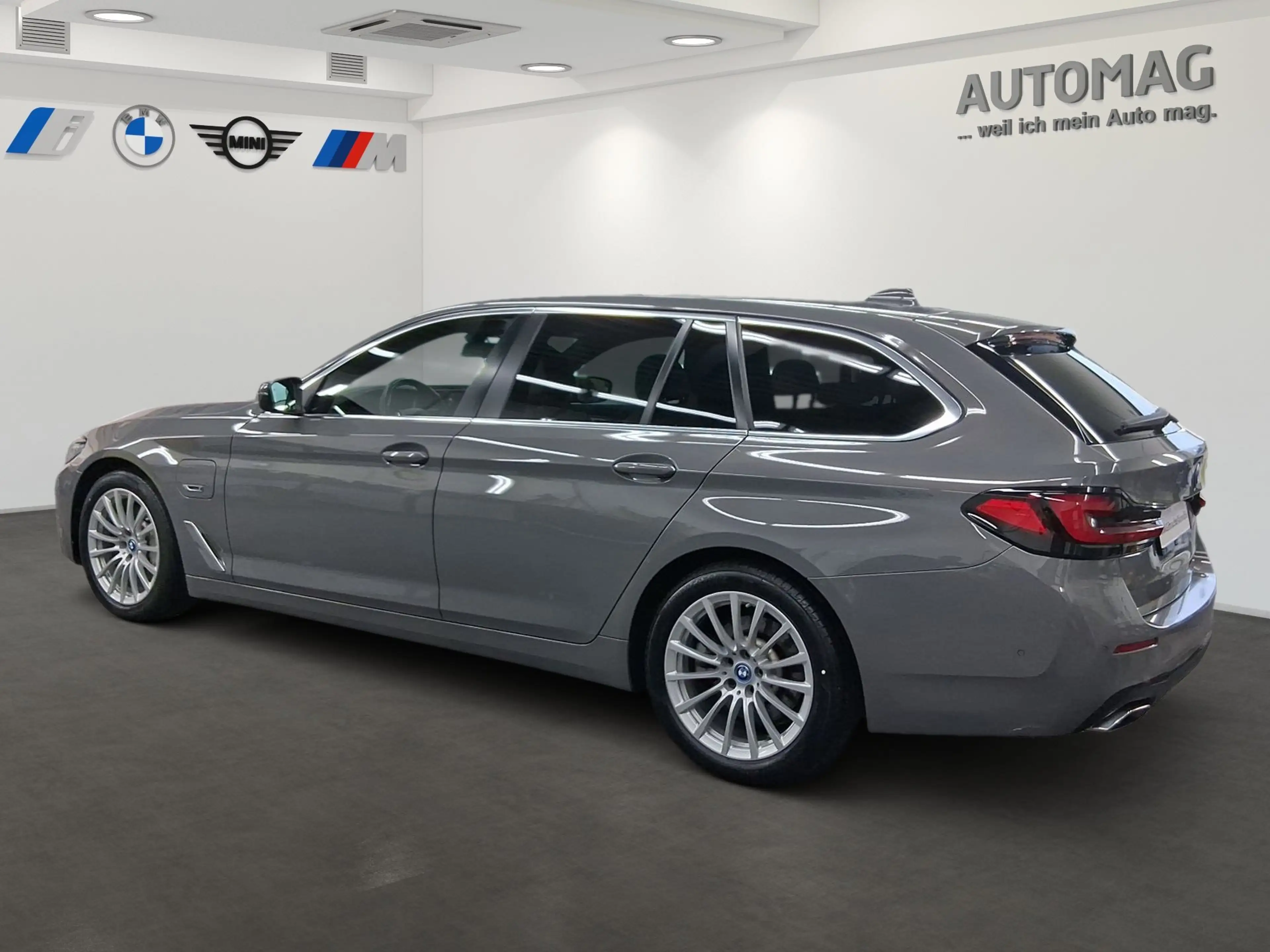 BMW 530 e DrivAss*ParkAss*Head-Up*Lenkradheizung — photo 4
