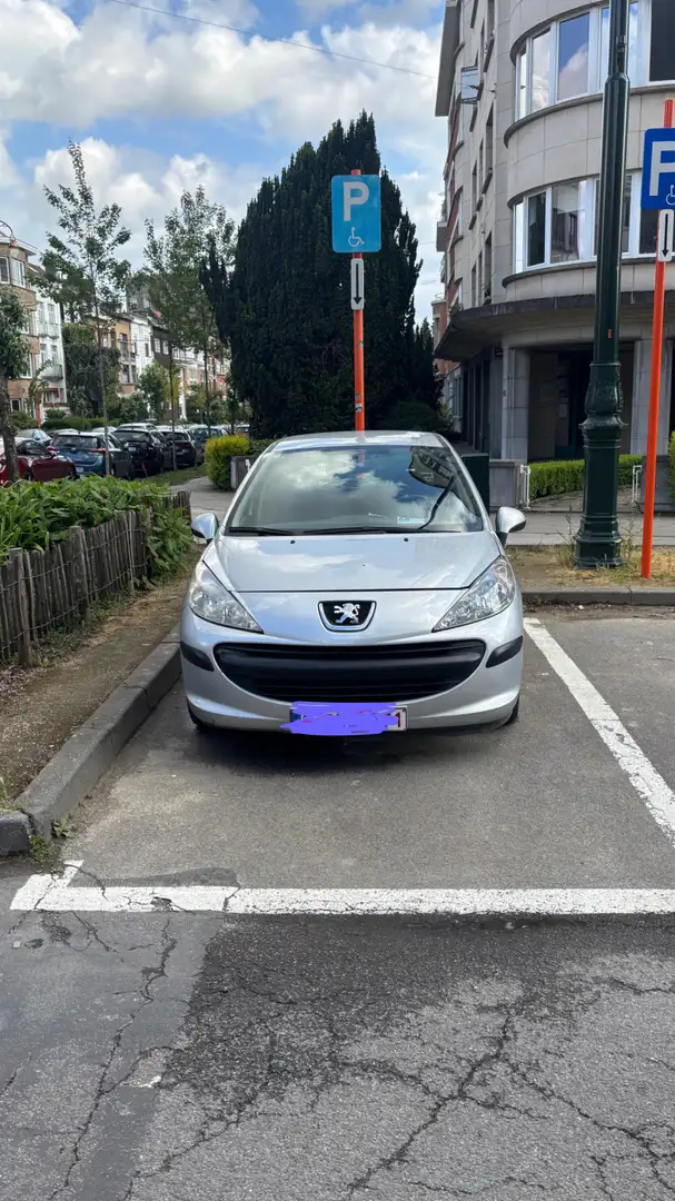 Peugeot 207 1.4i 16v Urban - 1