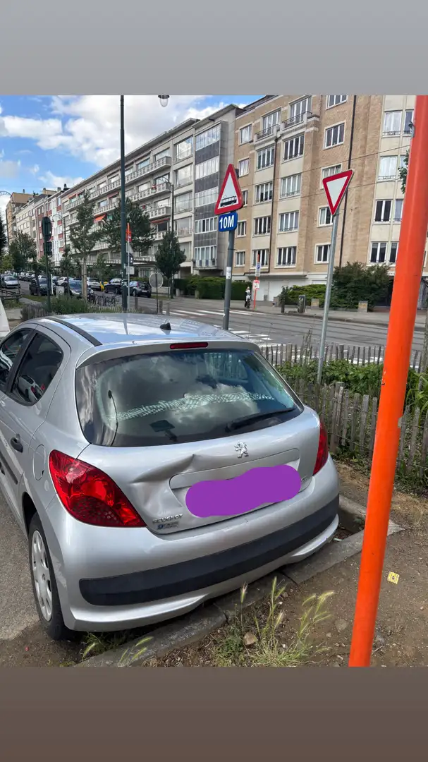 Peugeot 207 1.4i 16v Urban - 2