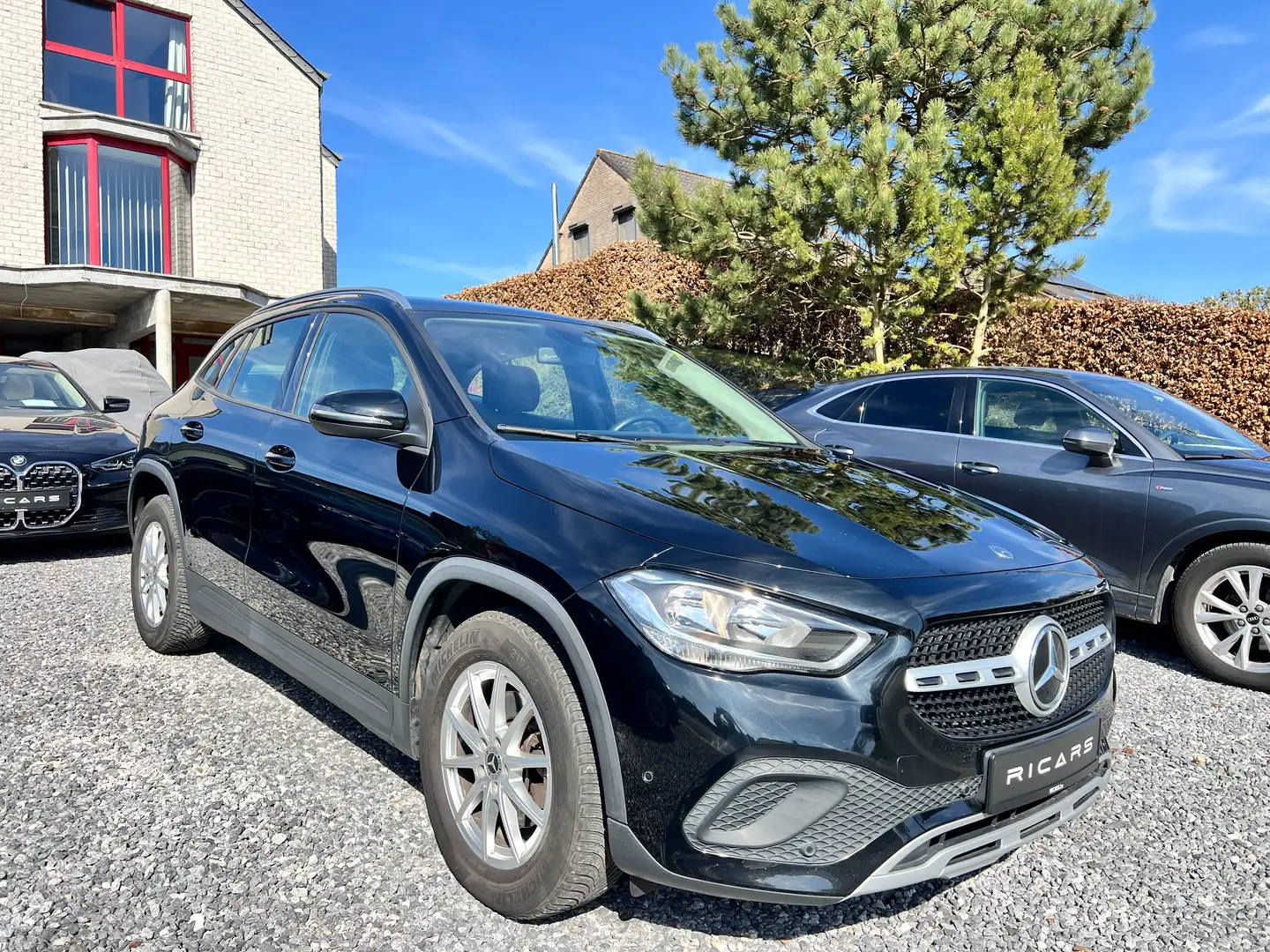 Mercedes-Benz GLA 180 d BusinessLine Gps Camera Carnet Cuir GARANTIE 1an Noir - 2