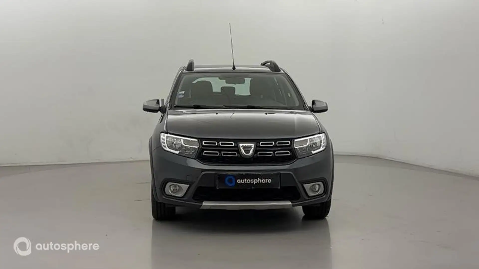 Dacia Sandero 0.9 TCe 90ch Stepway - 19 - 2