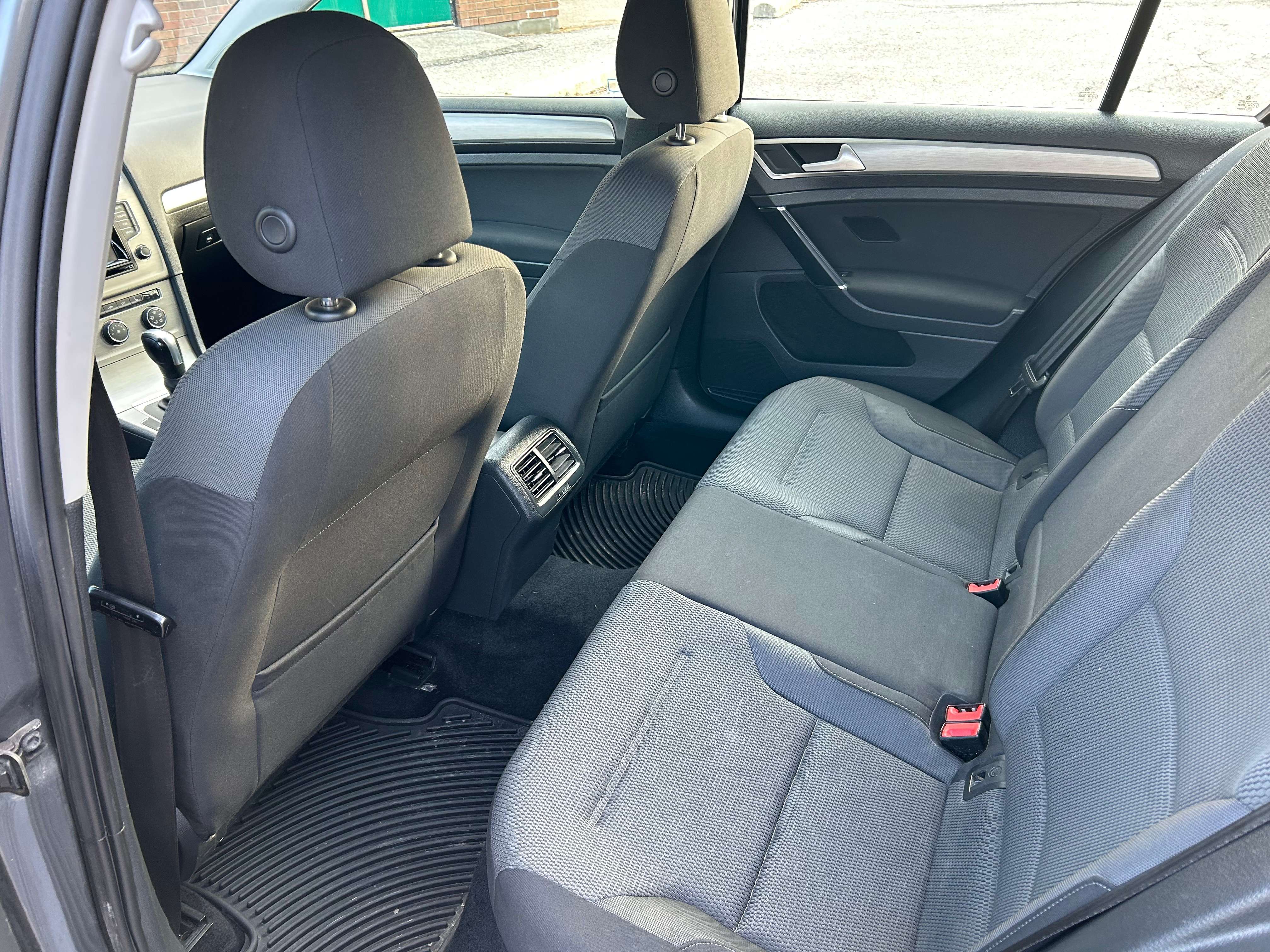 2015 Volkswagen Golf 5dr HB Auto 1.8 TSI Comfortline thumb 16